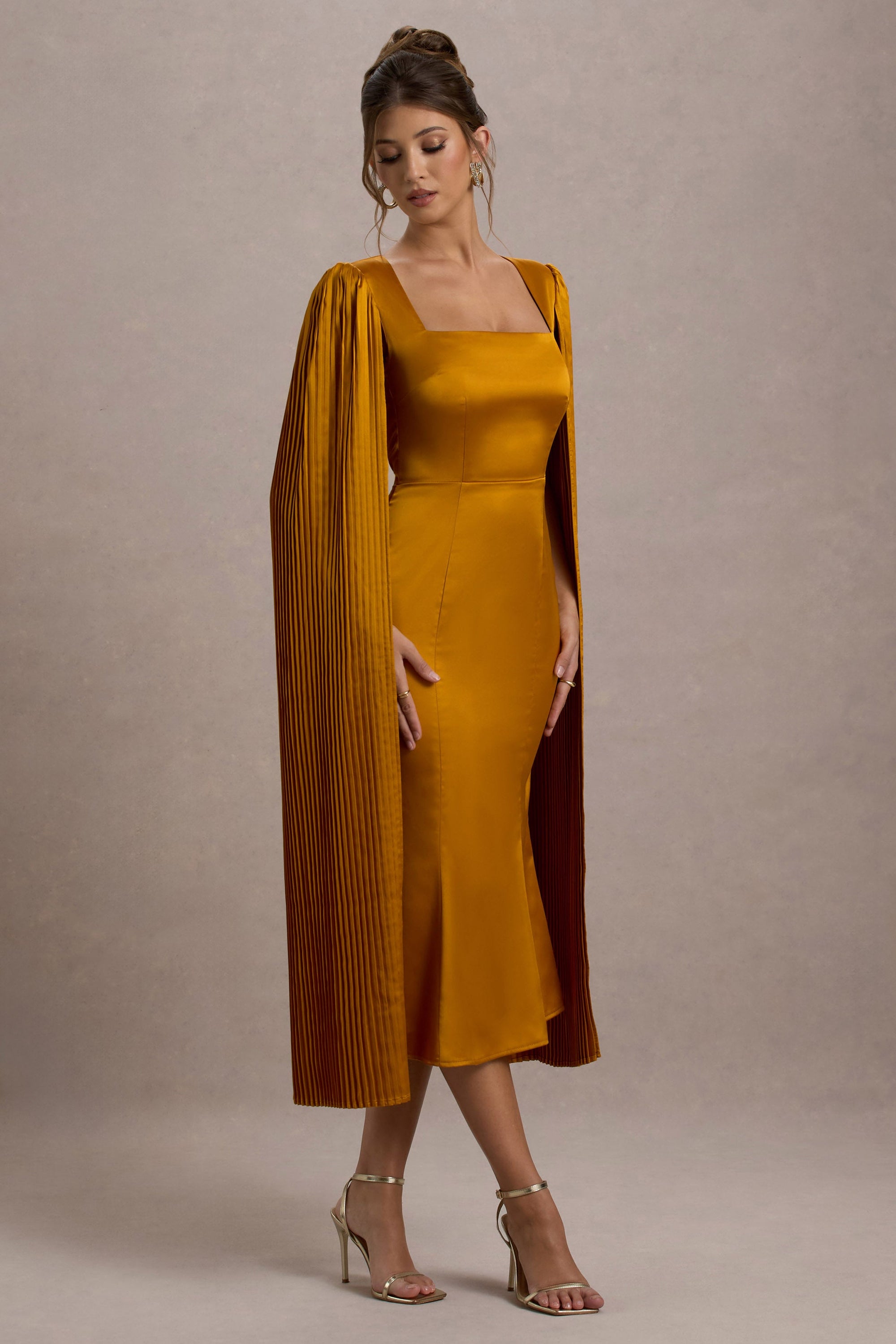 WB_CC_HR_CL135252041-Nalda-MustardSquare-NeckMidiDressWithCapeSleeves7