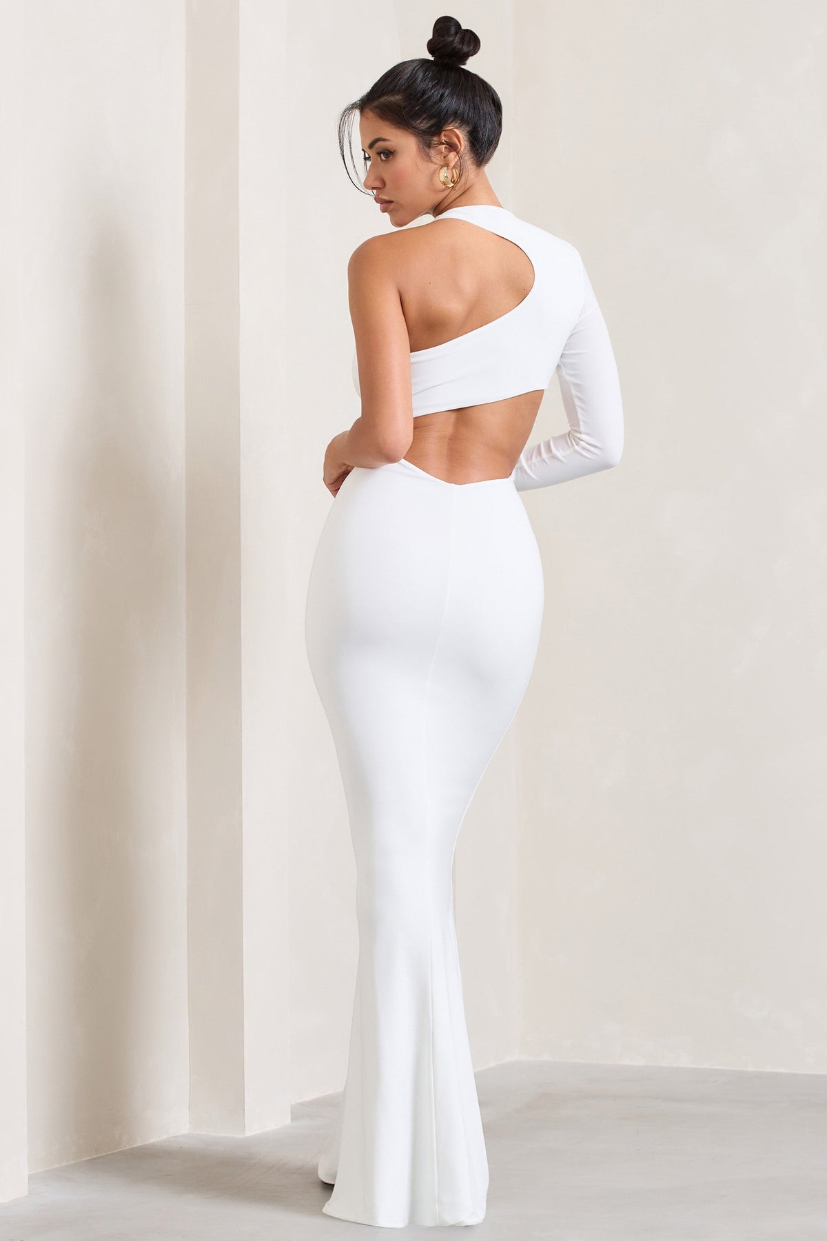 Tyra White Asymmetric Neck Cut Out Maxi Dress With Open Back Detail – Club  L London - USA
