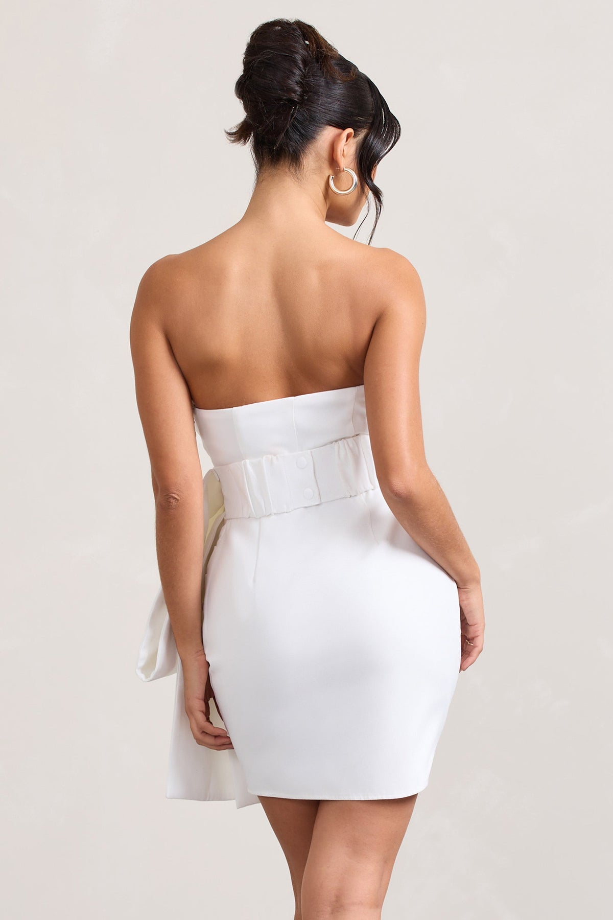 Winner White Bandeau Mini Dress With Oversized Bow – Club L London 
