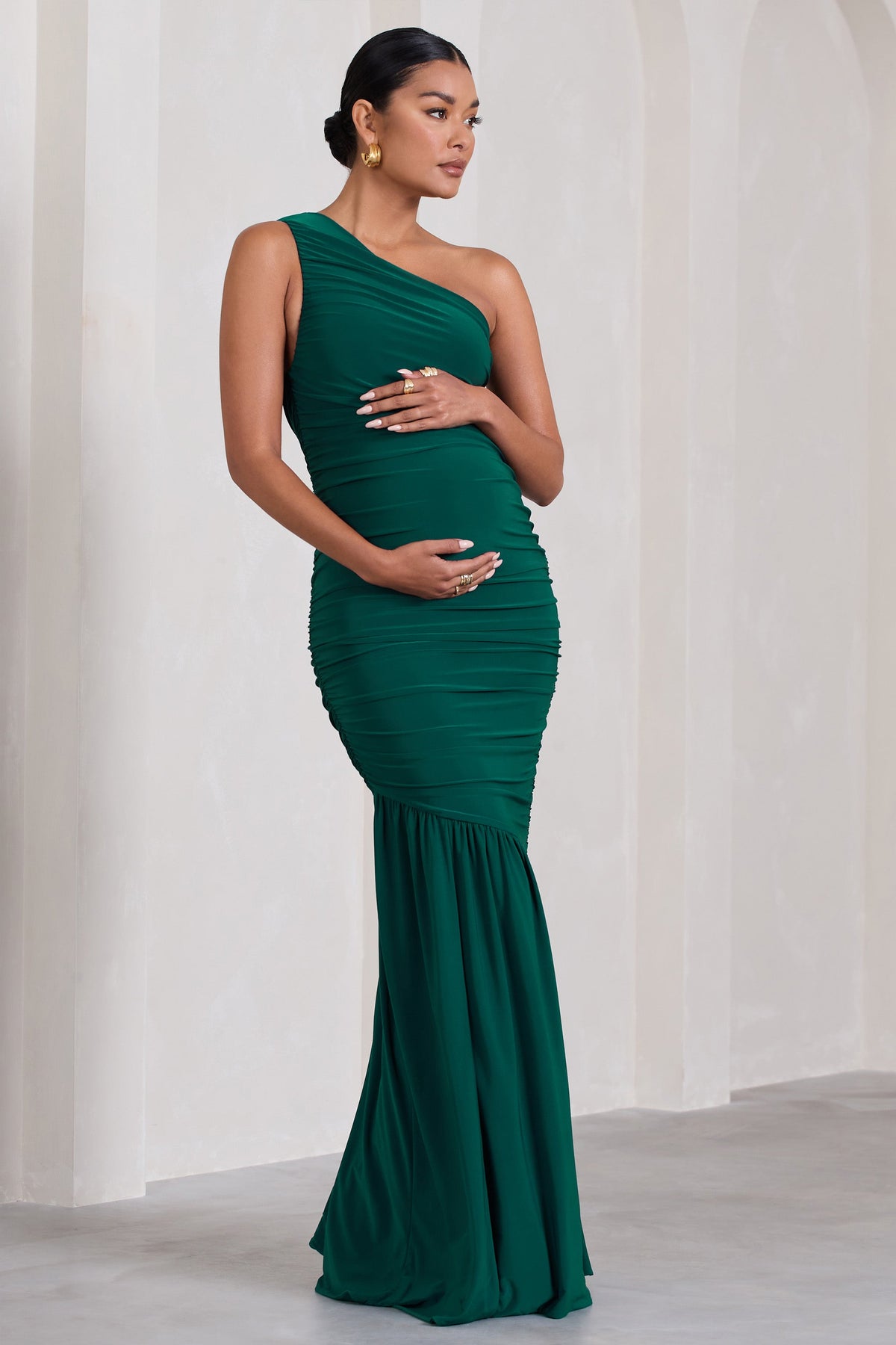 Green maternity hot sale bridesmaid dresses