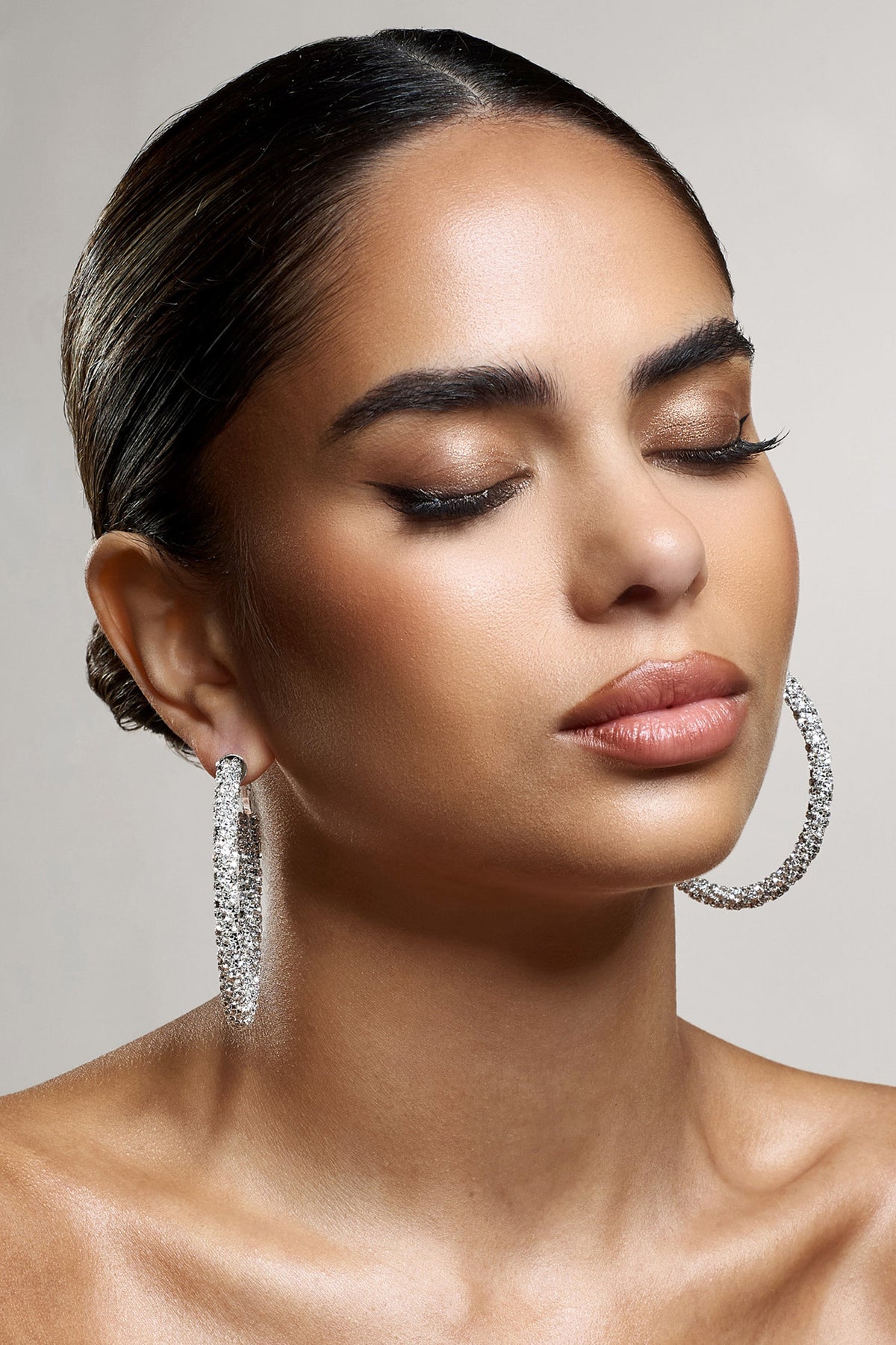 WB_CL134511013-RavennaSilverDiamanteHoopEarrings3_9a622ef9-85f2-42b9-8e40-500e7d979587