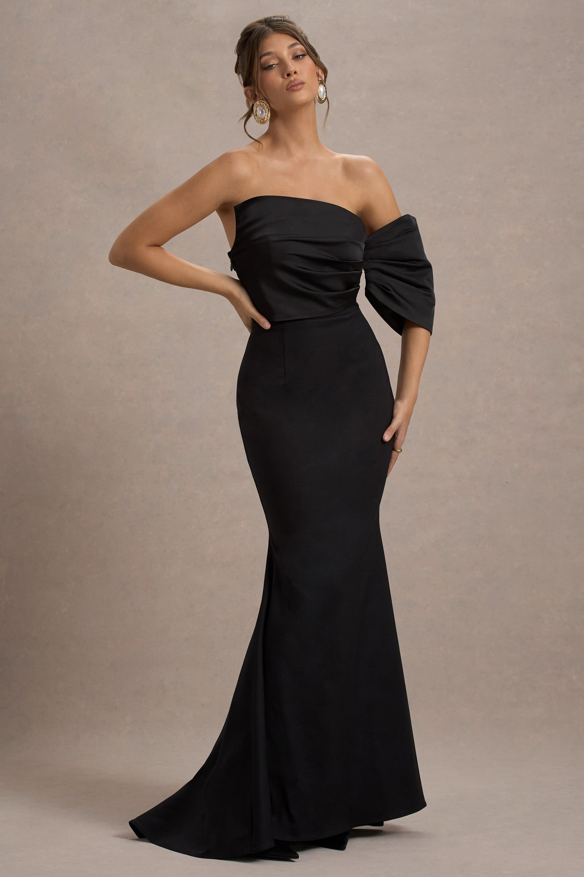 WB_CL134747002-RosoraBlackAsymmetricOne-SleeveFishtailMaxiDress8