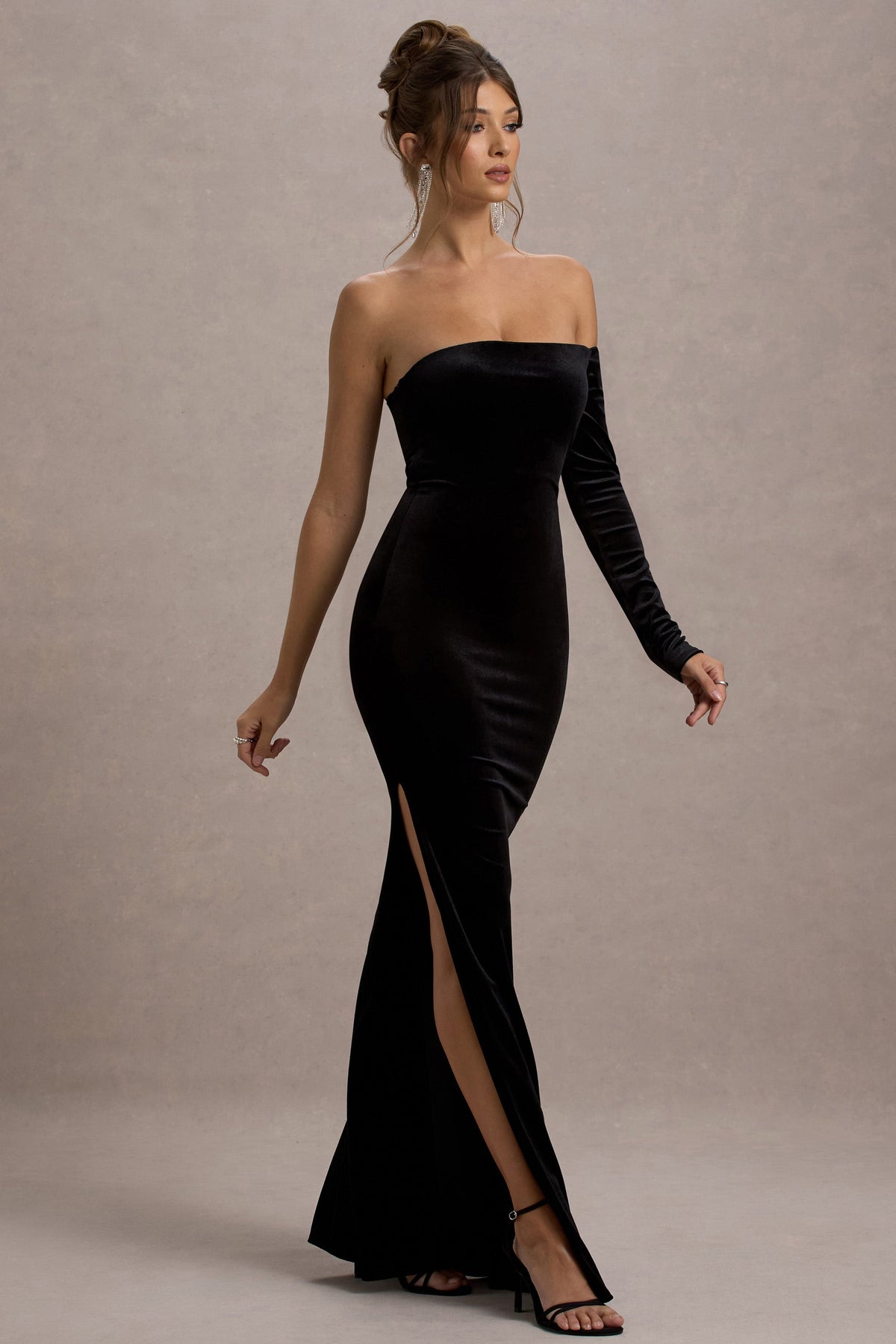 Sandrine Black Velvet One-Sleeve Fishtail Maxi Dress – Club L London - USA