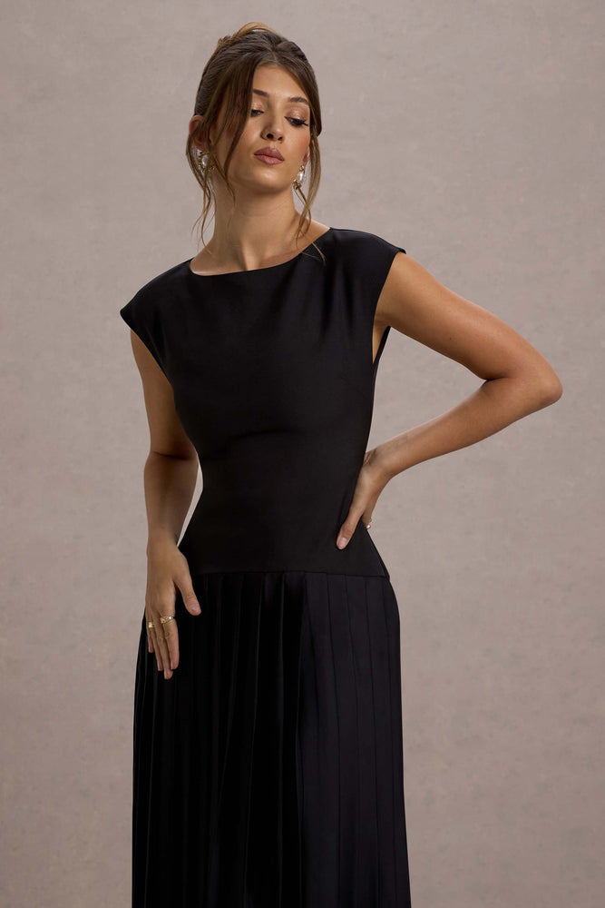 Arna Black Boat-Neck Pleated Maxi Dress – Club L London - USA