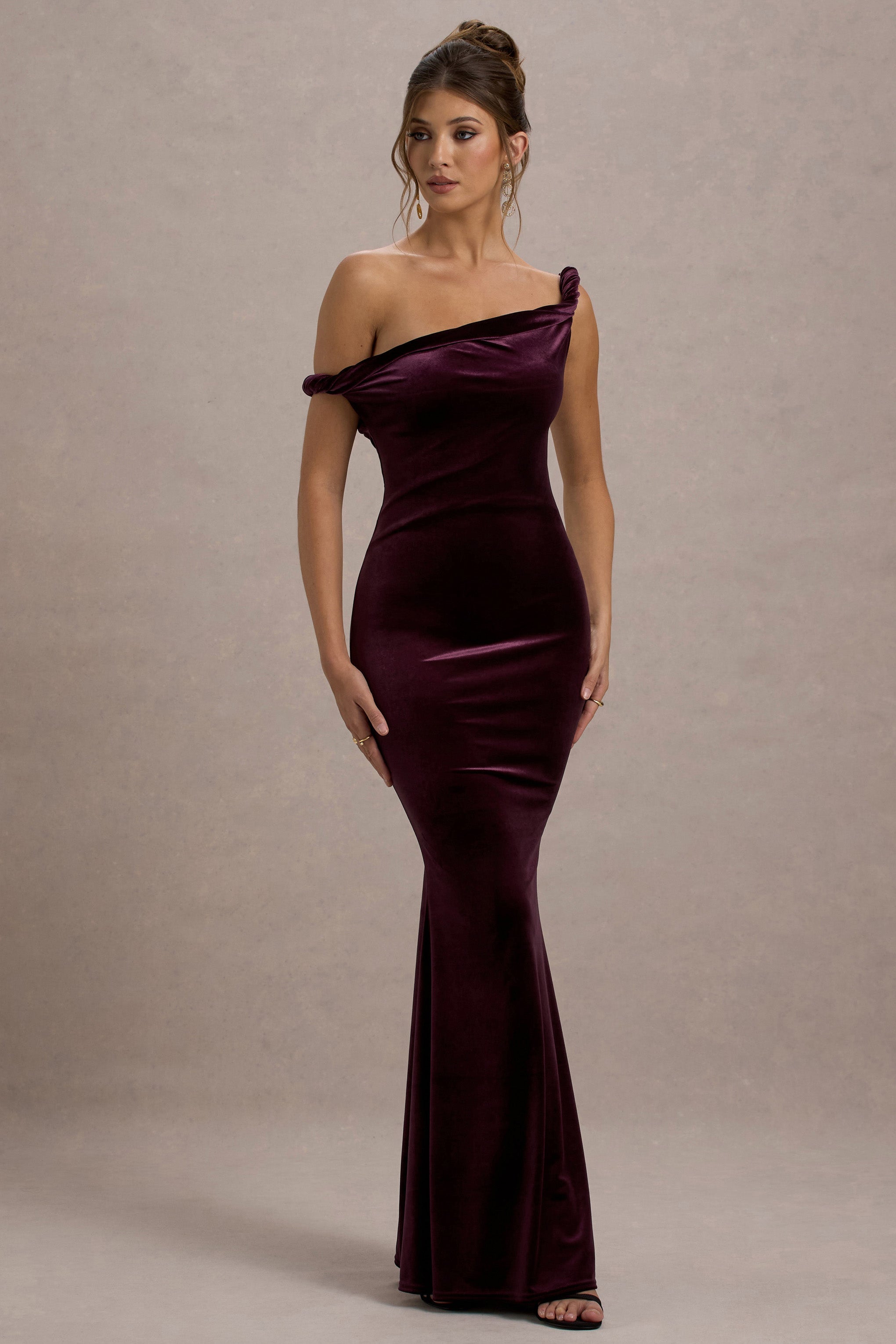 Neeka Port Velvet Twisted Asymmetric Maxi Dress – Club L London - USA