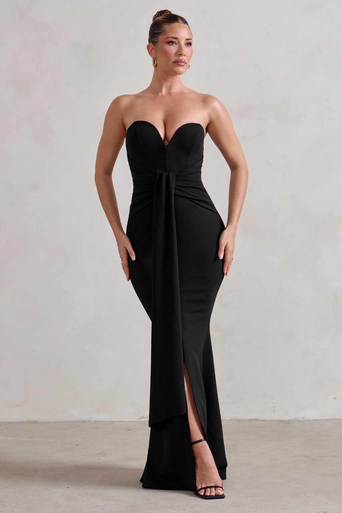 Carrie Black Sweetheart Neckline Maxi Dress With Statement Tie – Club L  London - USA