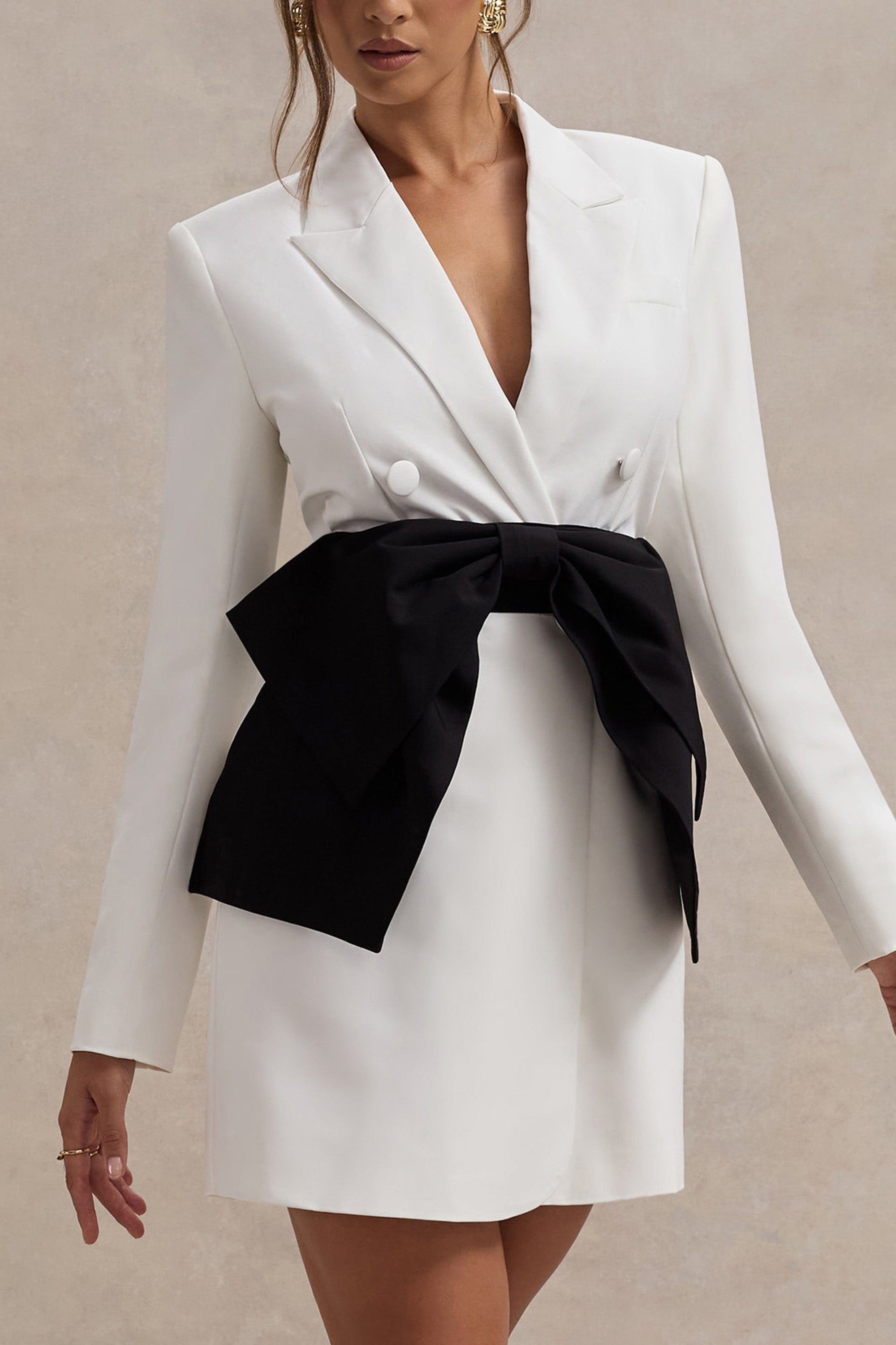 Prized | White Tailored Blazer Dress With Black Bow - Club L London - USA