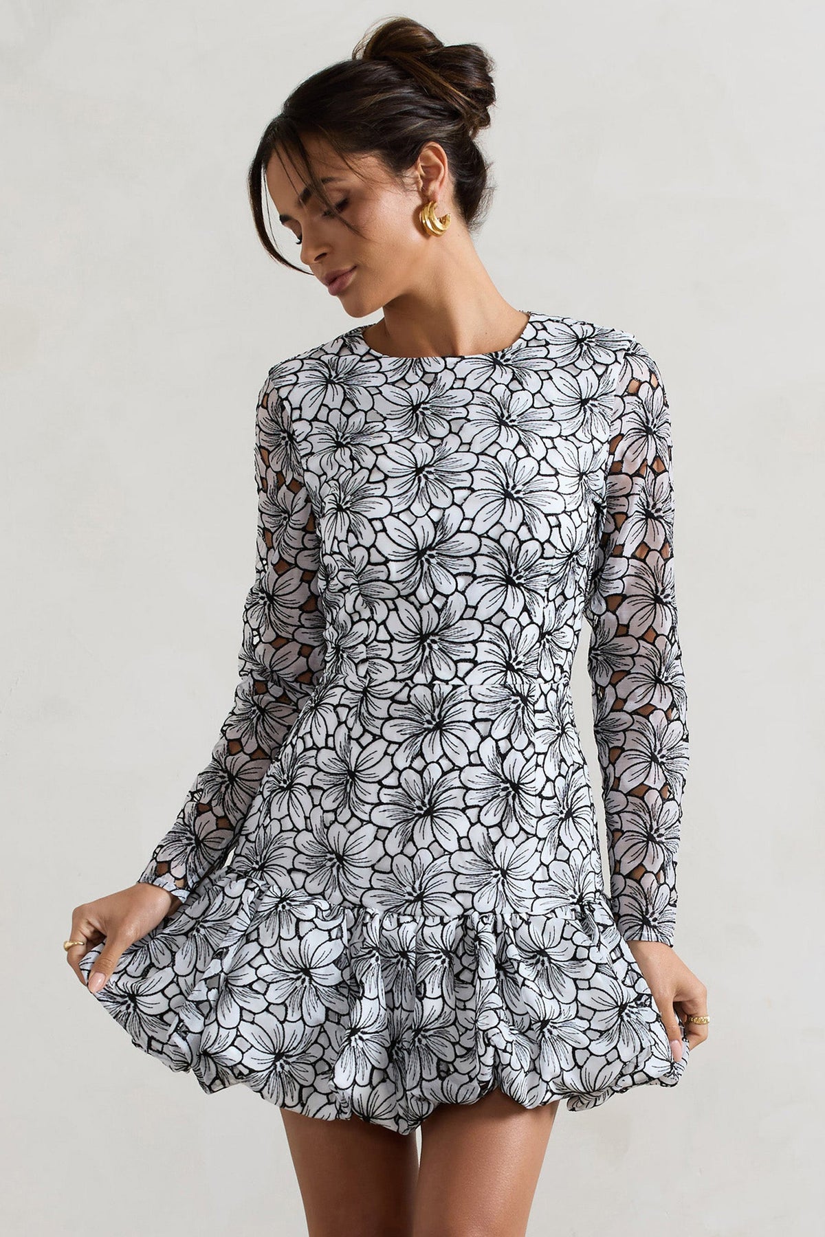Claribel | Black & White Lace Long-Sleeve Mini Dress with Ruffle Hem - UK 6 White Claribel | Black & White Lace Long-Sleeve Mini Dress with Ruffle Hem - UK 6 White