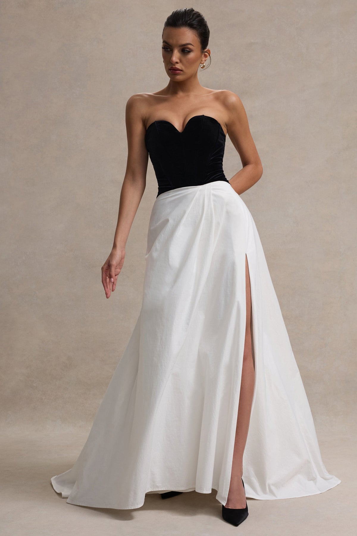 Lucienne Black & Cream Sweetheart Corset Split Maxi Dress Club L London - USA Lucienne Black & Cream Sweetheart Corset Split Maxi Dress Club L London - USA