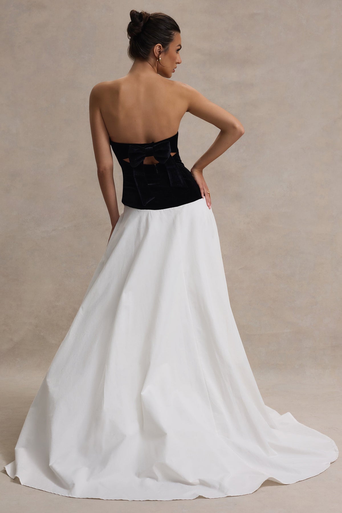 Lucienne | Black & Cream Sweetheart Corset Split Maxi Dress - UK 8 Black AND Cream Lucienne | Black & Cream Sweetheart Corset Split Maxi Dress - UK 8 Black AND Cream