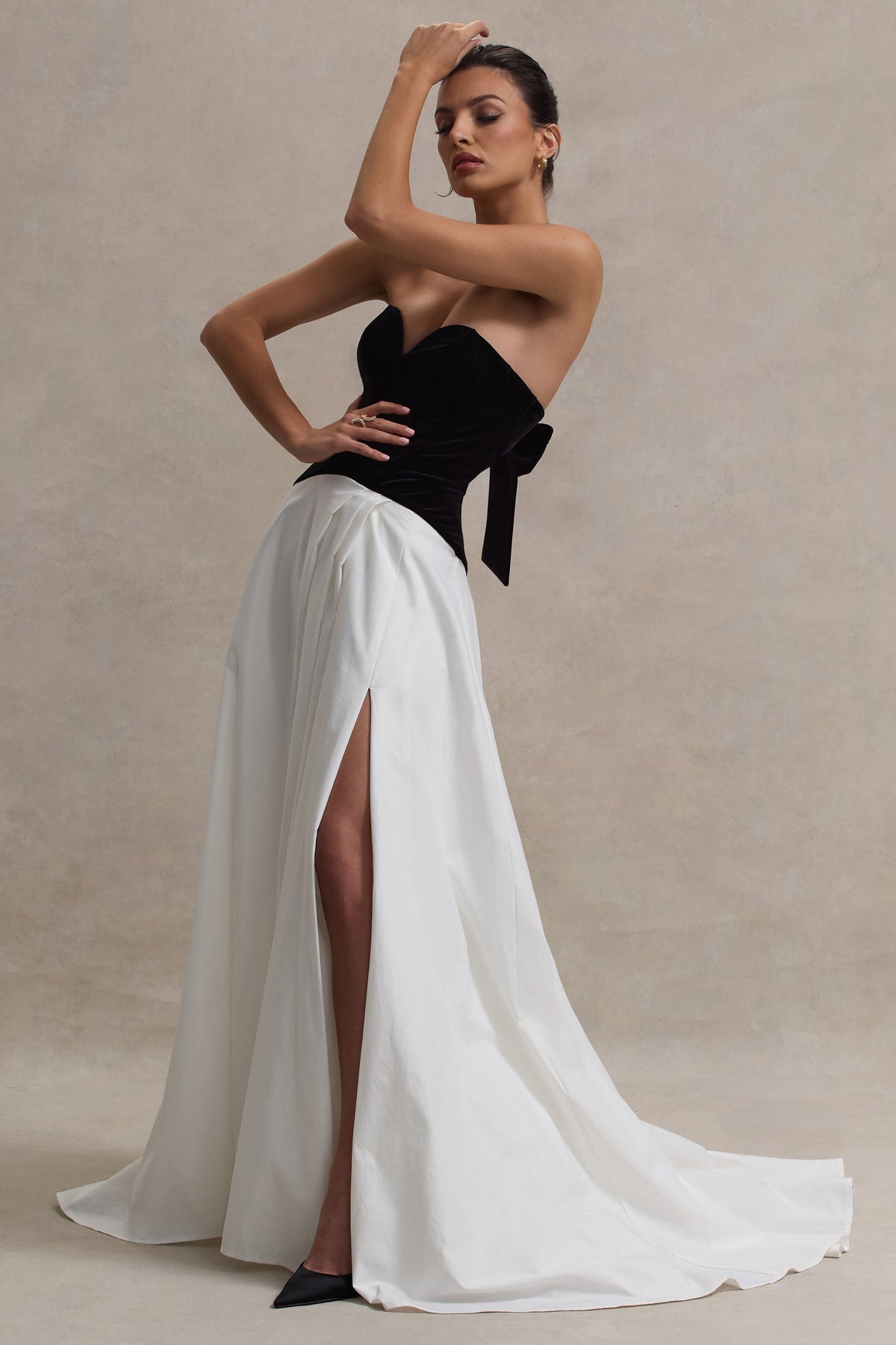 Lucienne Black & Cream Sweetheart Corset Split Maxi Dress Club L London - USA Lucienne Black & Cream Sweetheart Corset Split Maxi Dress Club L London - USA