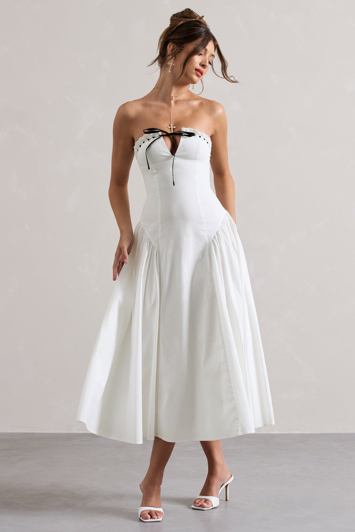 Serrenti | White Poplin Strapless Lace Detail Midi Dress With Volume Skirt