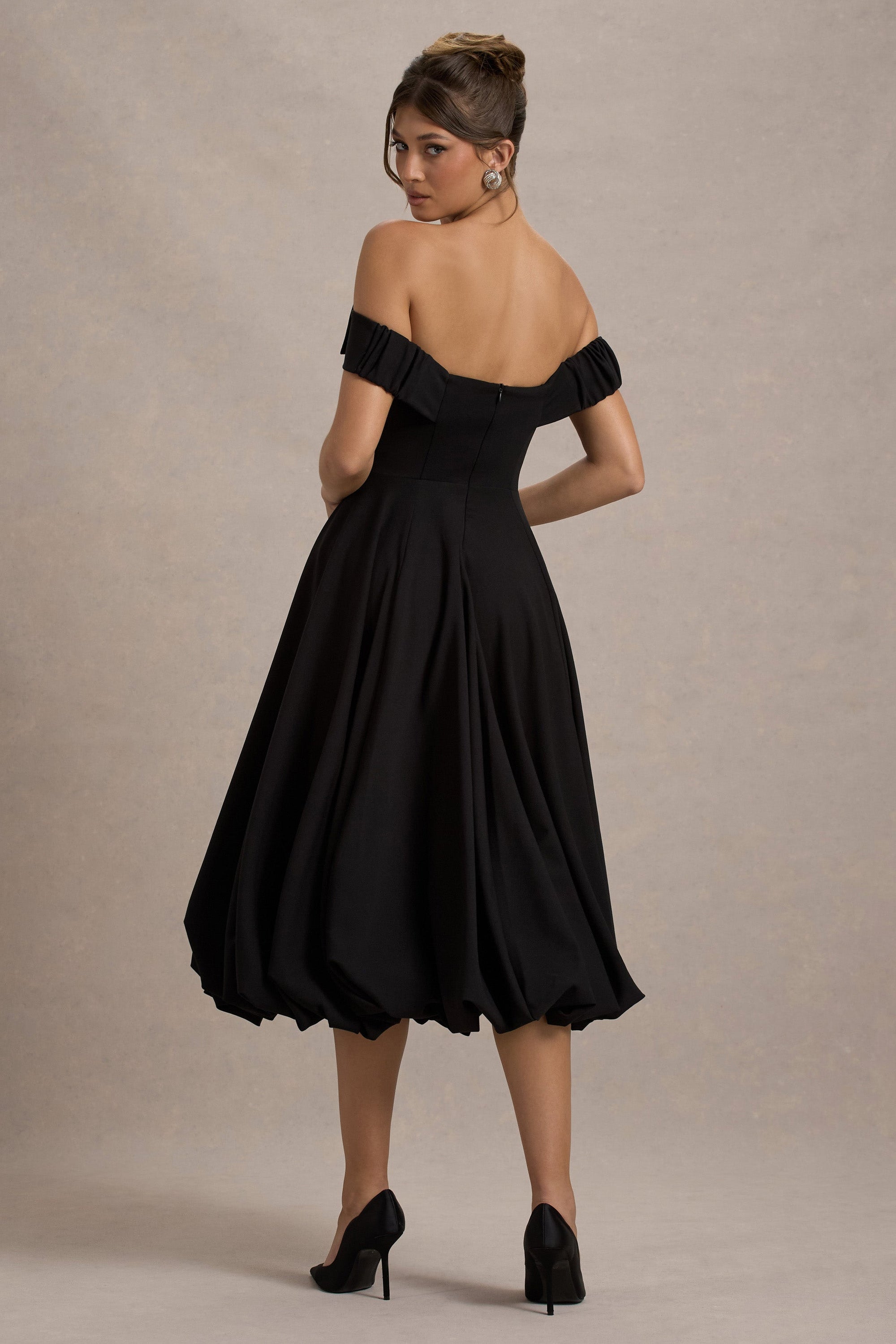 Calliopia |Vestido Midi Negro con escote  Bardot con Lazo y Falda Puffball