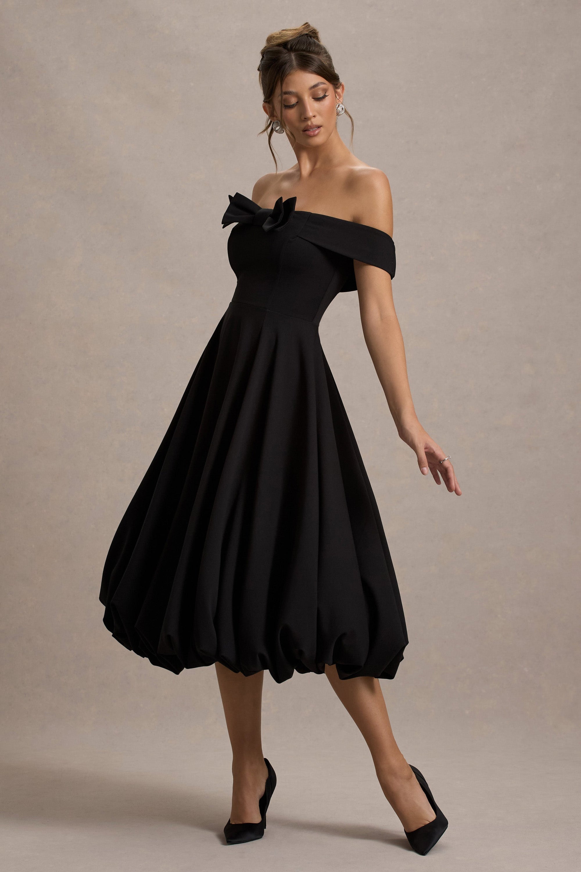 Calliopia |Vestido Midi Negro con escote  Bardot con Lazo y Falda Puffball