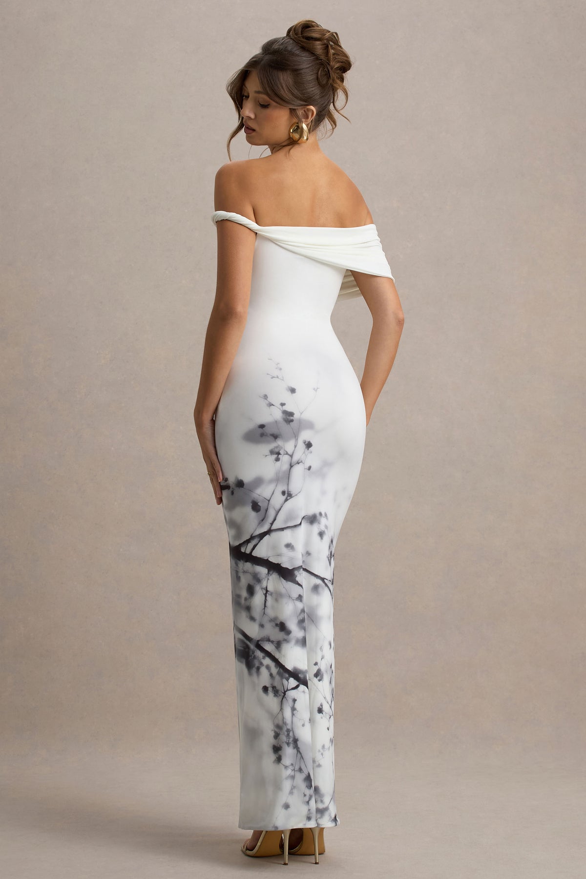 Sachi White Print Twisted Bardot Maxi Dress – Club L London