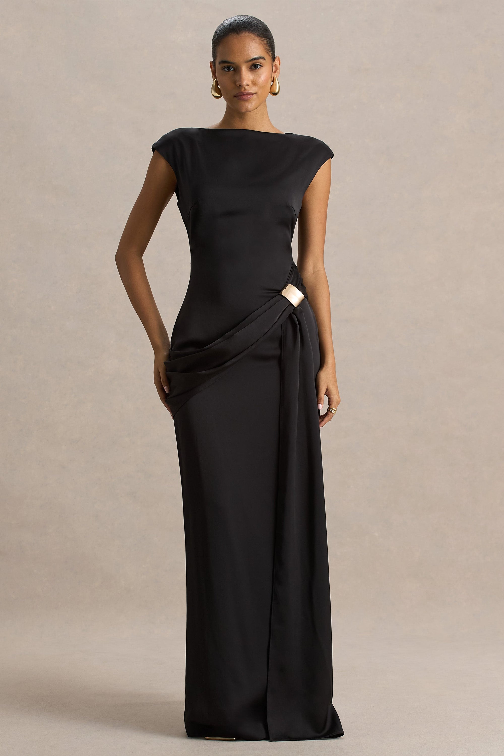 US 6 / BLACK
