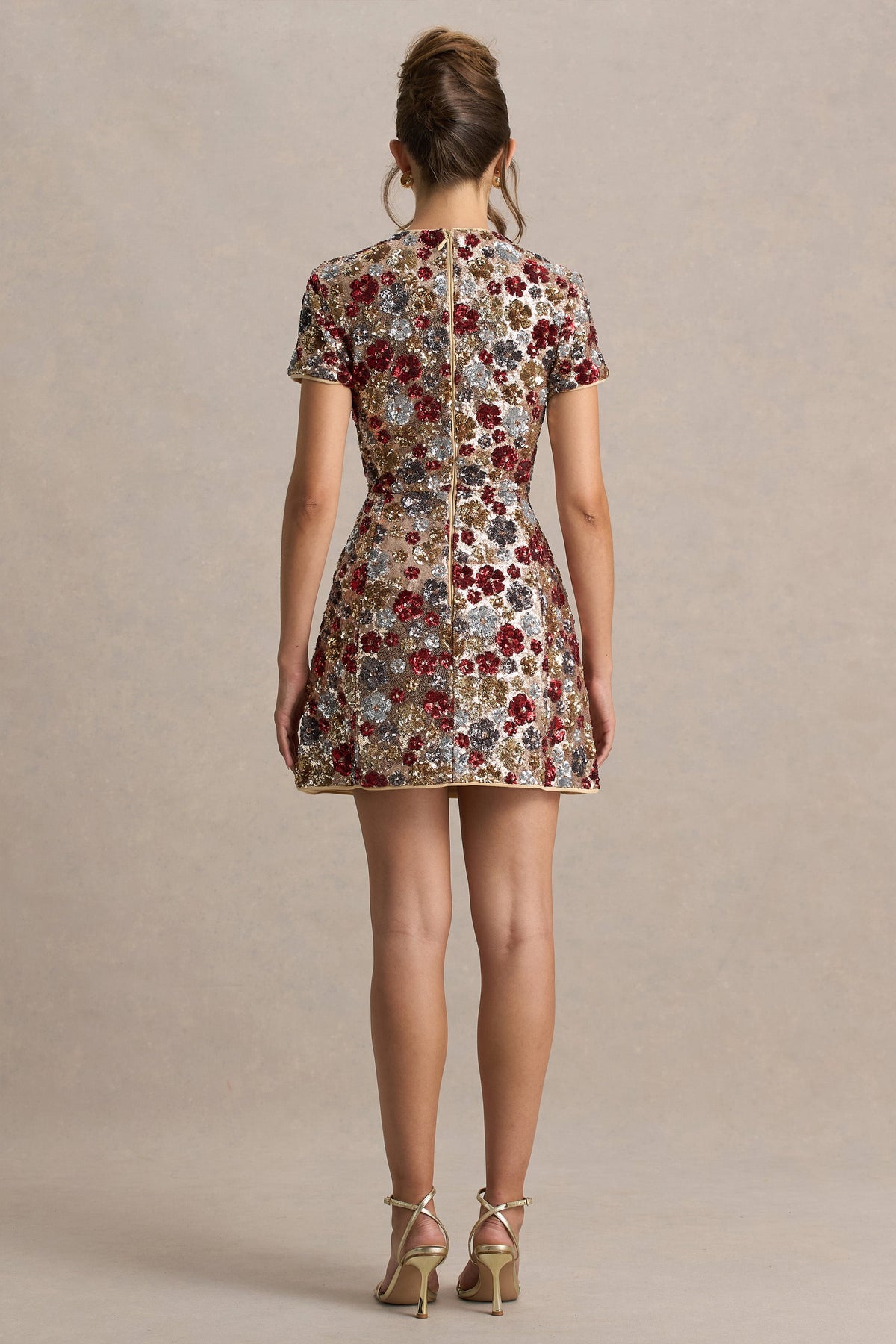 Eira | Red Floral Embellished Sequin Crew-Neck Mini Dress - UK 6 Red Floral Sequin Eira | Red Floral Embellished Sequin Crew-Neck Mini Dress - UK 6 Red Floral Sequin