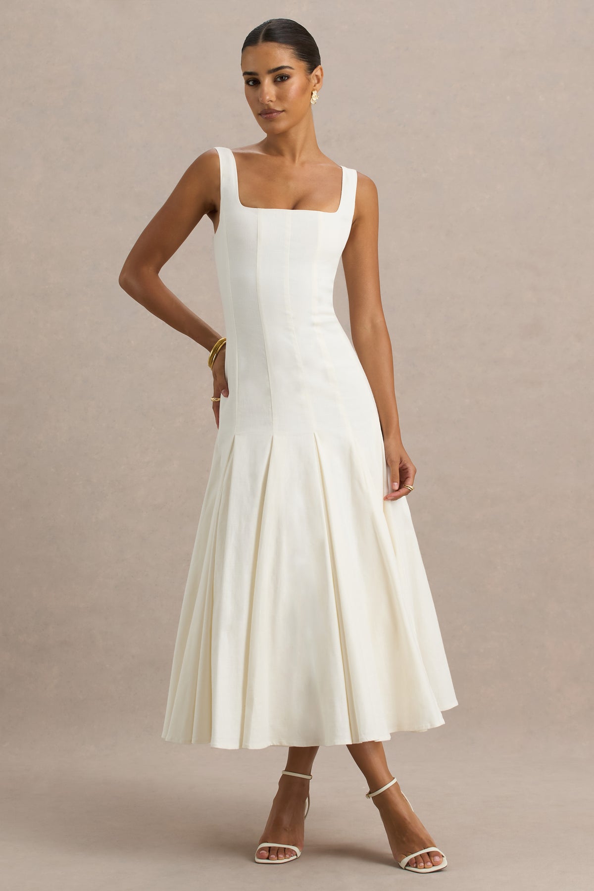 Magnolia White Scoop-Neck Midi Dress With Drop-Waist And Ruffling De Club L London - USA Magnolia White Scoop-Neck Midi Dress With Drop-Waist And Ruffling De Club L London - USA