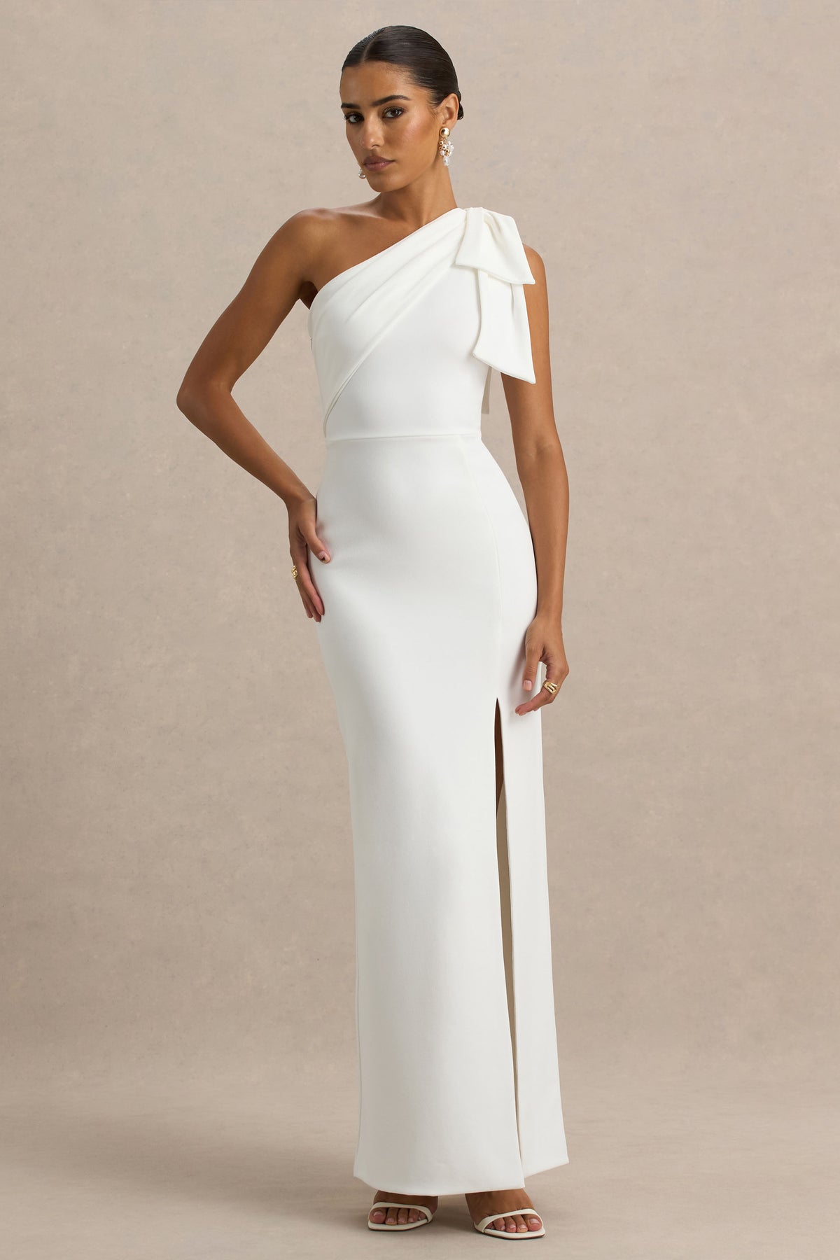 Kiri White One-Shoulder Bow Maxi Dress Club L London - USA Kiri White One-Shoulder Bow Maxi Dress Club L London - USA