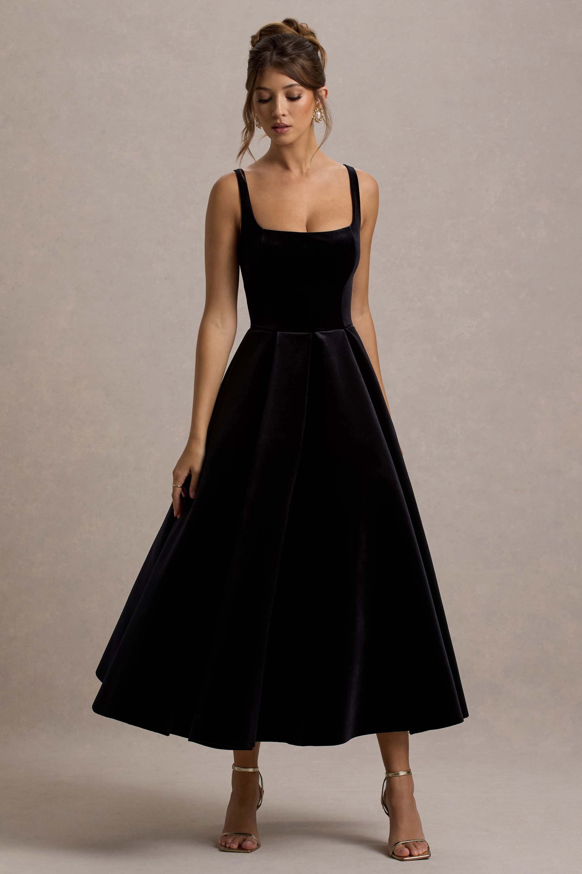 Francisca | Black Velvet Strappy Volume-Hem Midi Dress – Club L