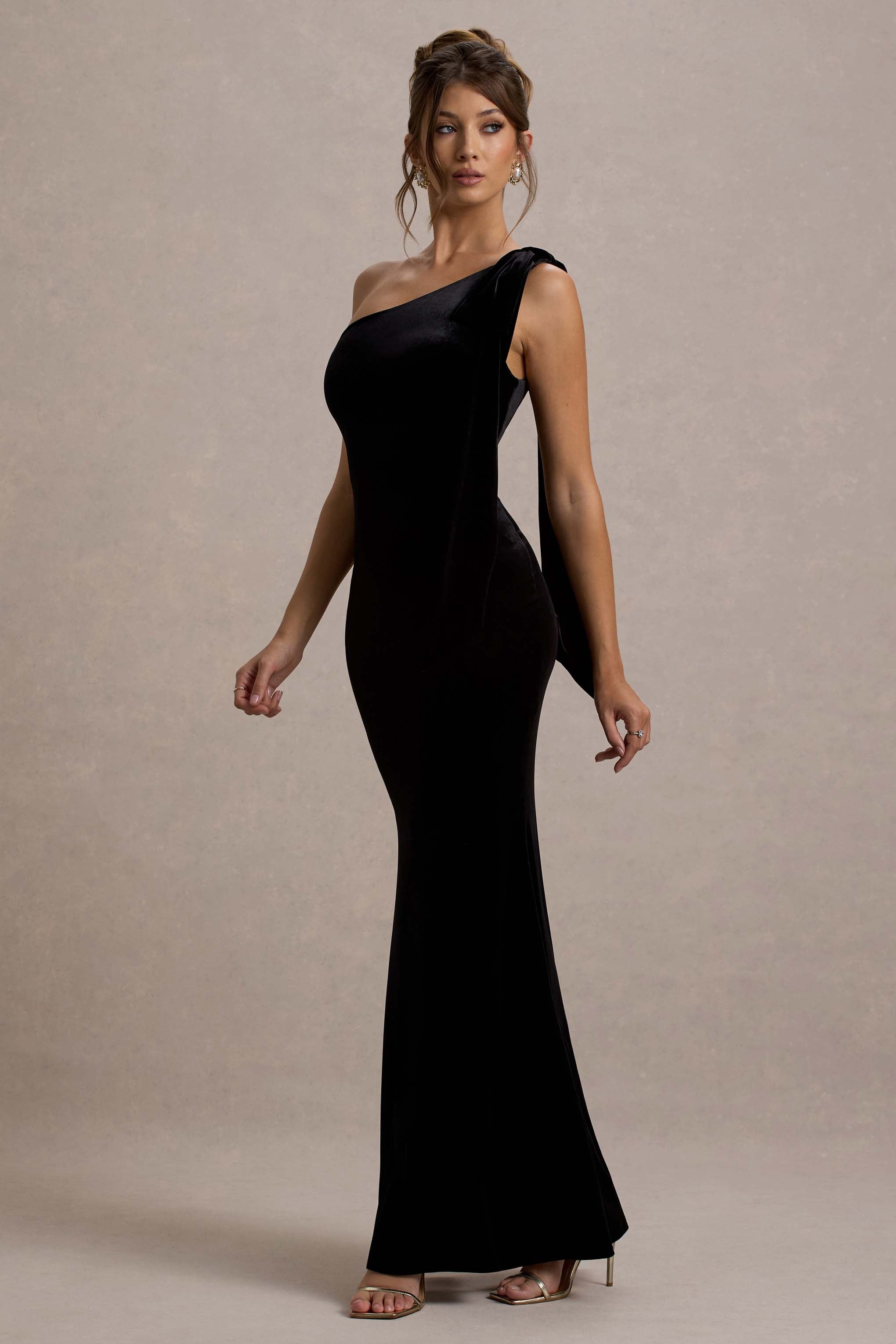 Jillian | Black Velvet Asymmetric Maxi Dress With Bow Strap – Club