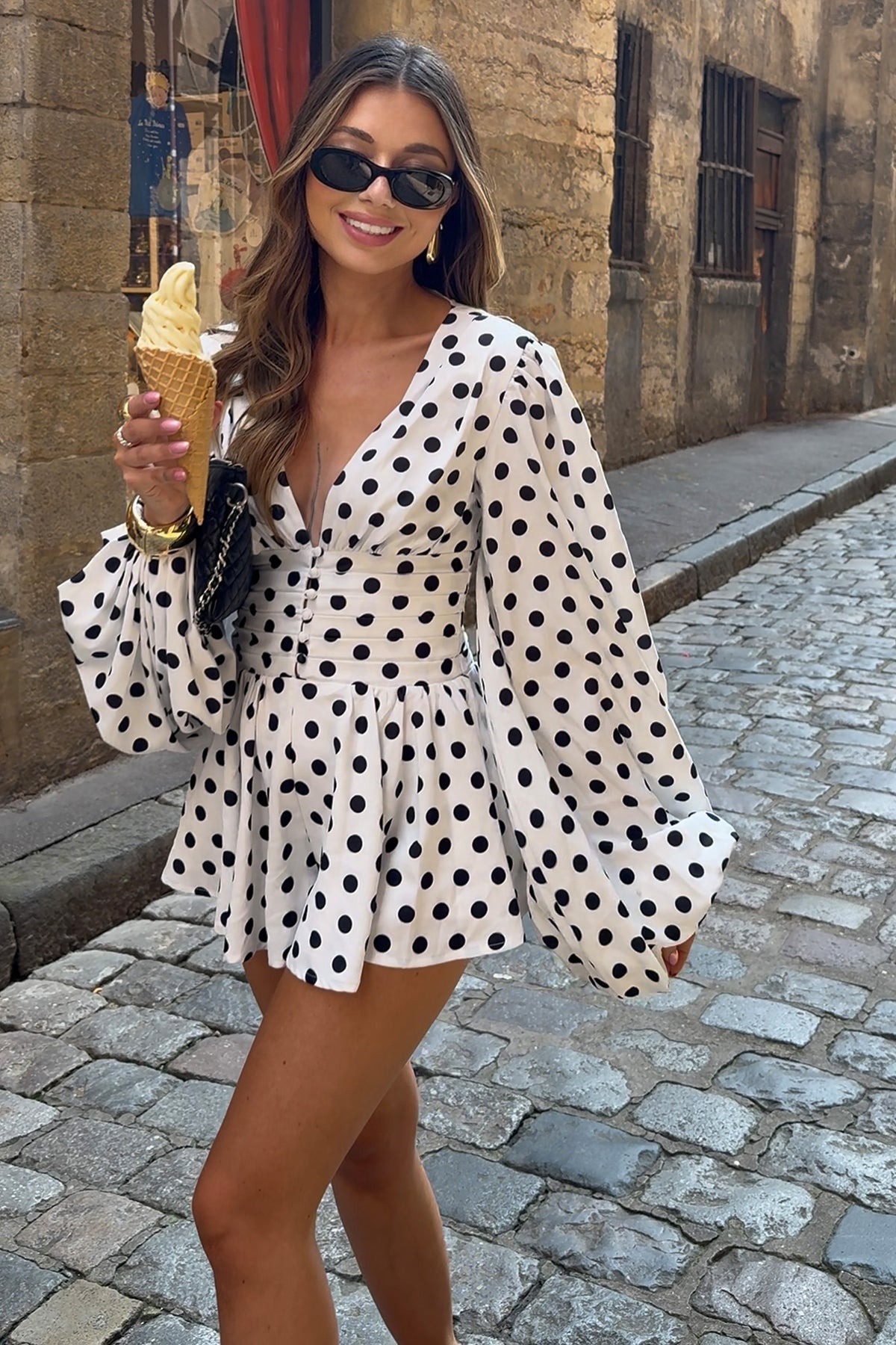 Laurel White Polka Dot V-Neck Balloon Sleeve Playsuit – Club L London Laurel White Polka Dot V-Neck Balloon Sleeve Playsuit – Club L London