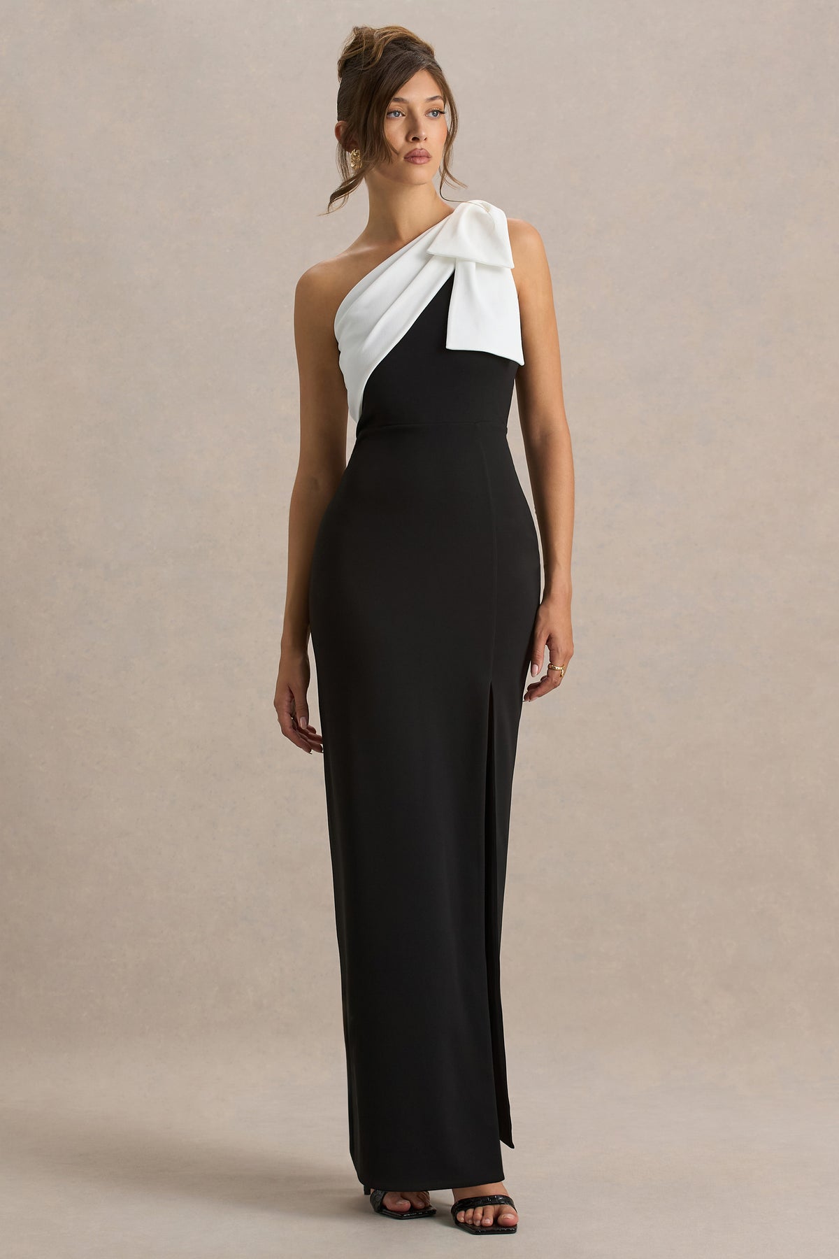 Kiri Black & White One-Shoulder Bow Maxi Dress – Club L London