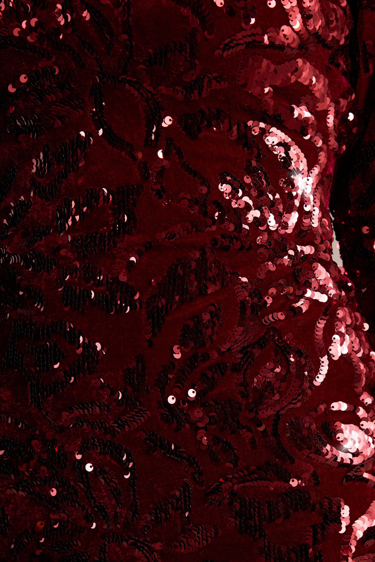 Ritz | Burgundy Sequin Plunge-Neck Mini Dress With Long Sleeves - UK 16 berry Ritz | Burgundy Sequin Plunge-Neck Mini Dress With Long Sleeves - UK 16 berry