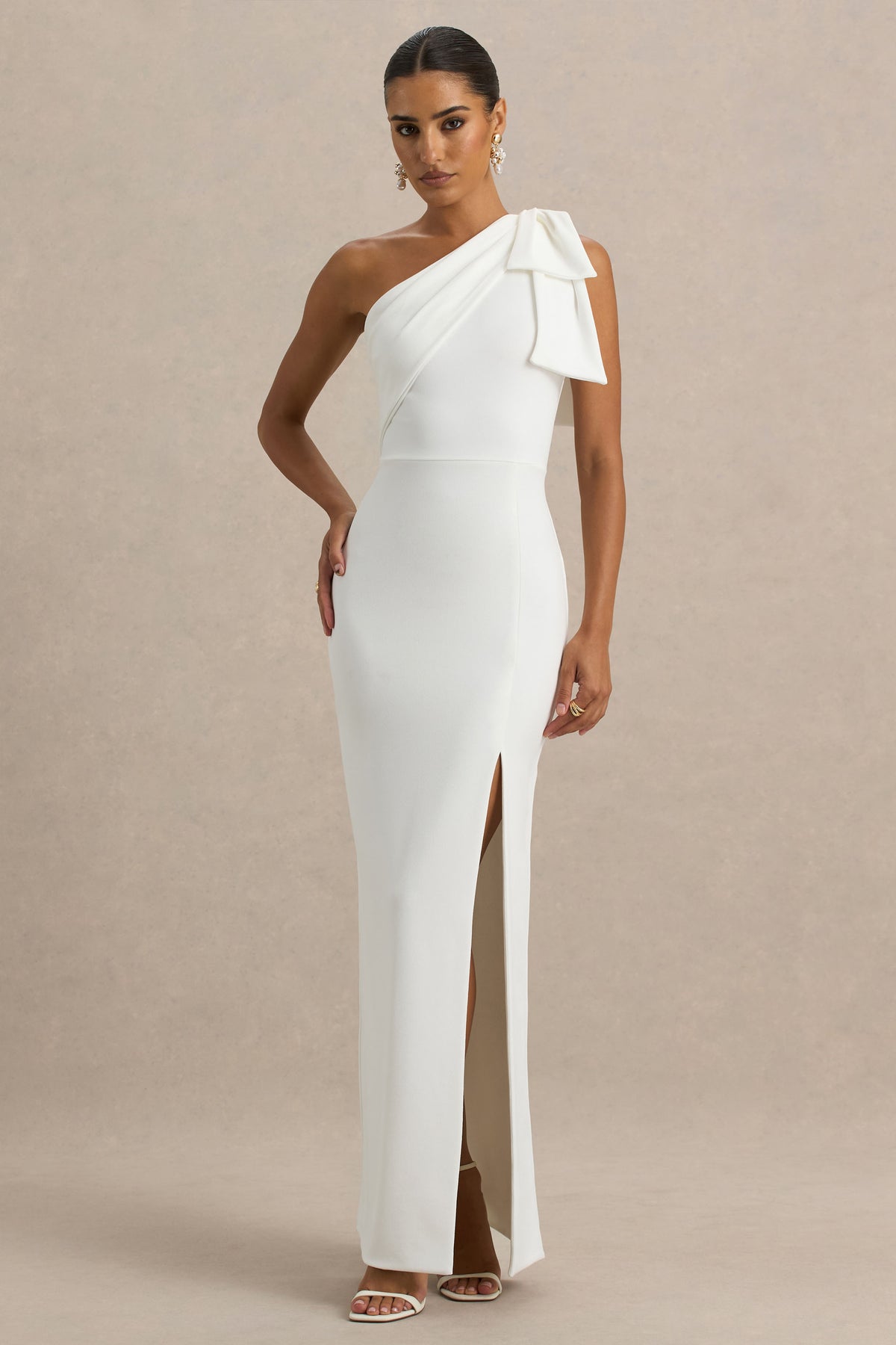 Kiri White One-Shoulder Bow Maxi Dress Club L London - USA Kiri White One-Shoulder Bow Maxi Dress Club L London - USA