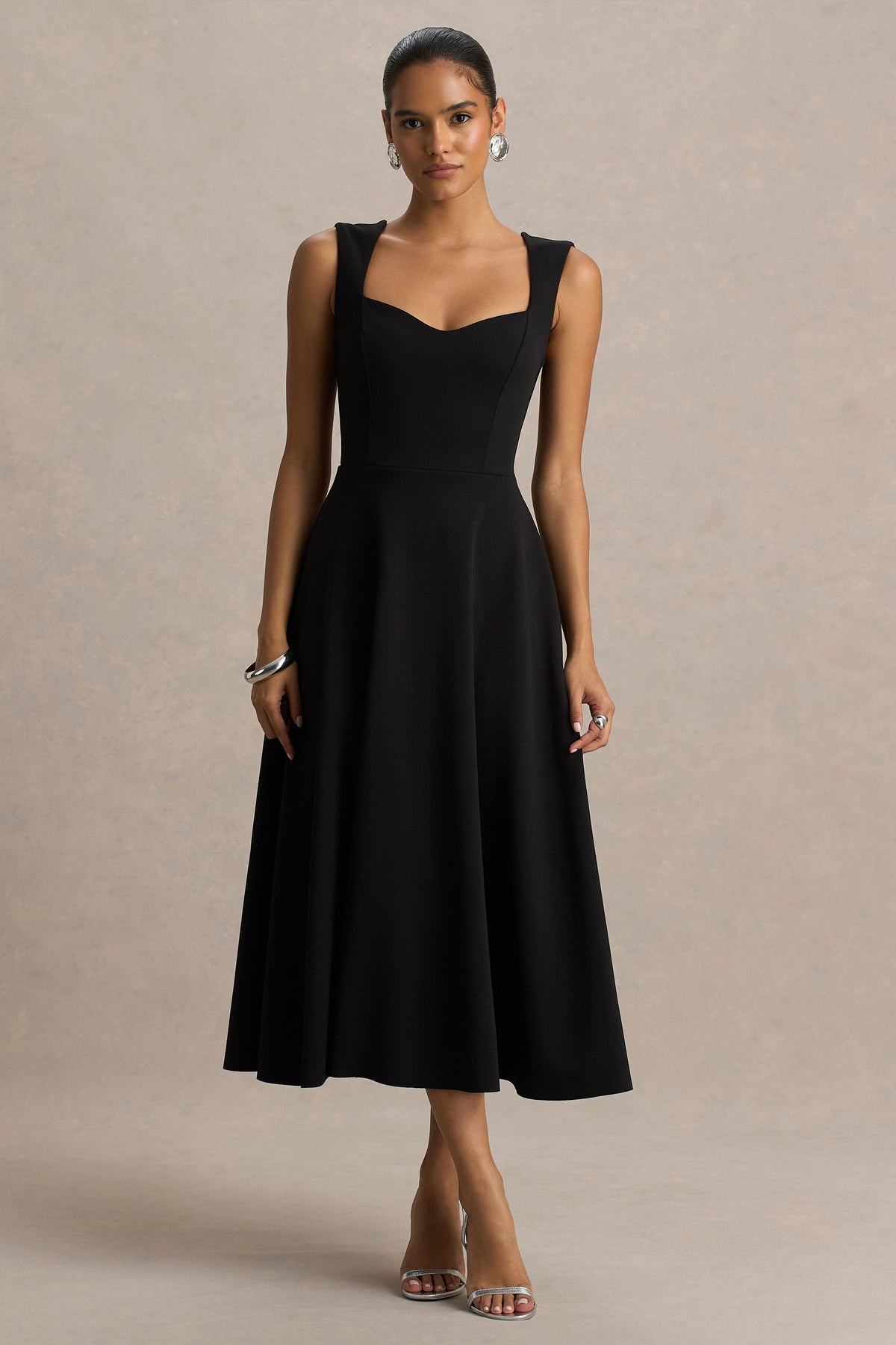 Andromeda Black Sweetheart-Neck Midi Dress Club L London - USA Andromeda Black Sweetheart-Neck Midi Dress Club L London - USA