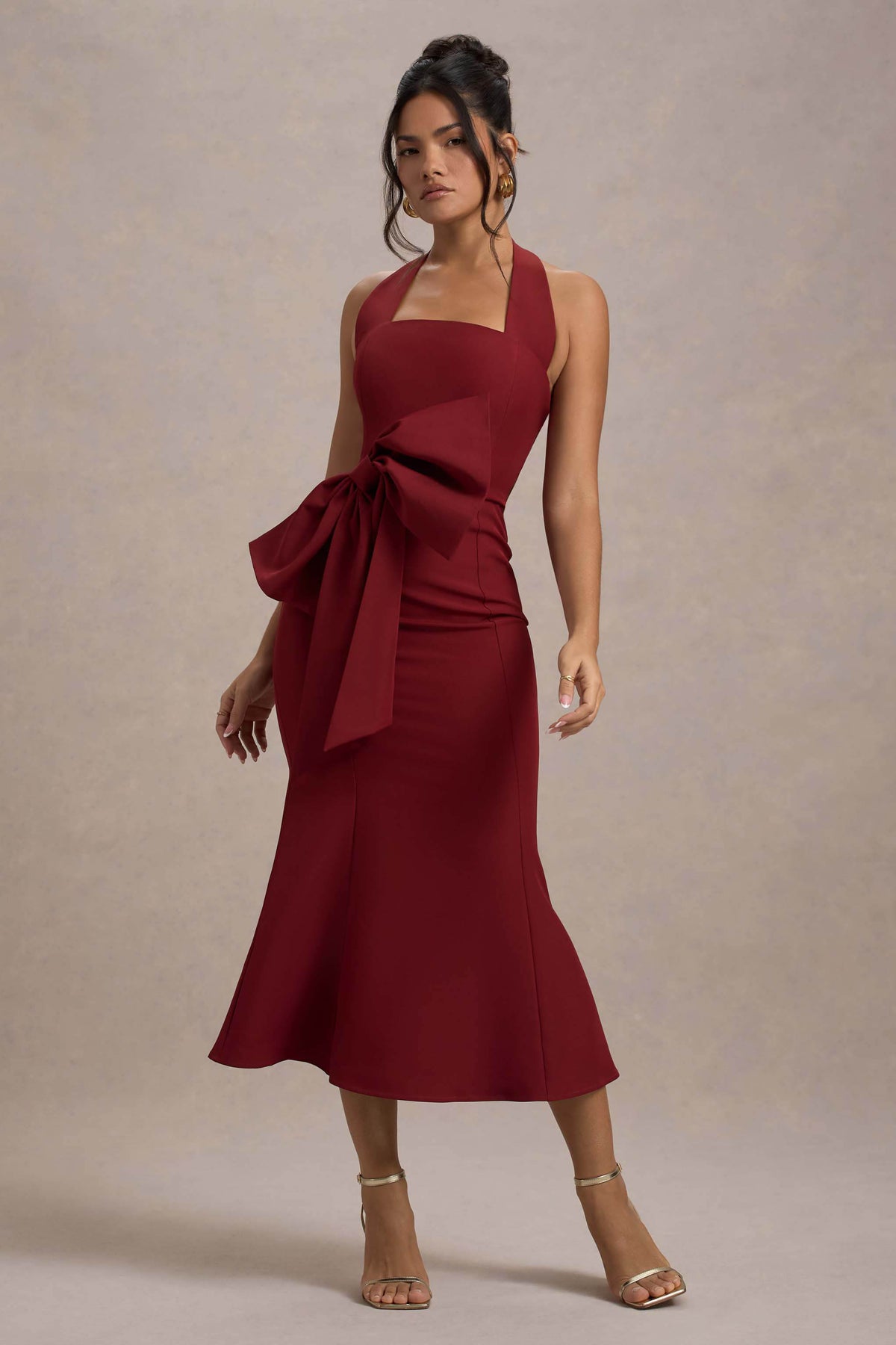 Aman Berry Halter-Neck Midi Dress With Oversized Bow Club L London - USA Aman Berry Halter-Neck Midi Dress With Oversized Bow Club L London - USA