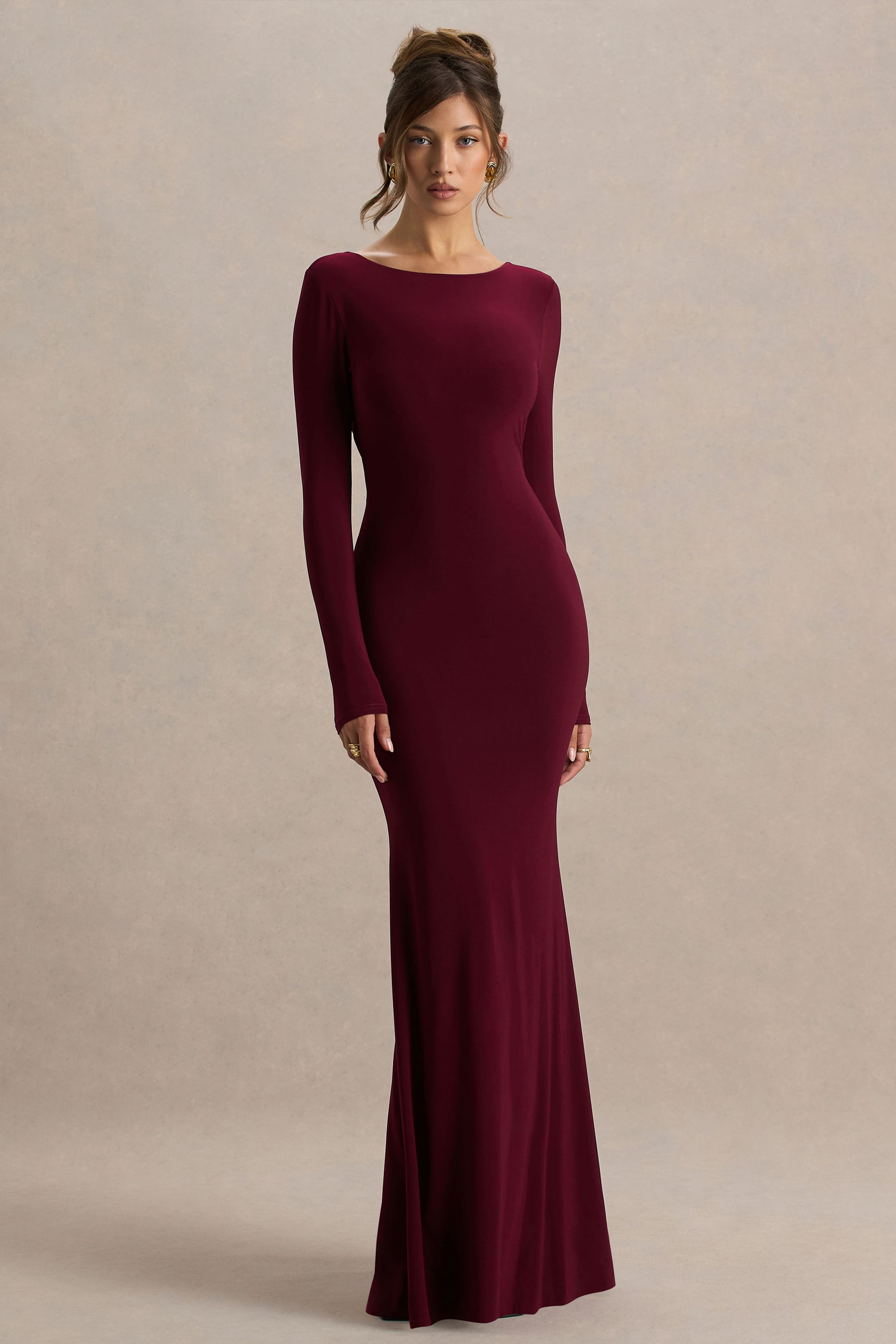 Estelle | Burgundy Boat-Neck Maxi Dress With Open-Back And Lace Detail – Club L London