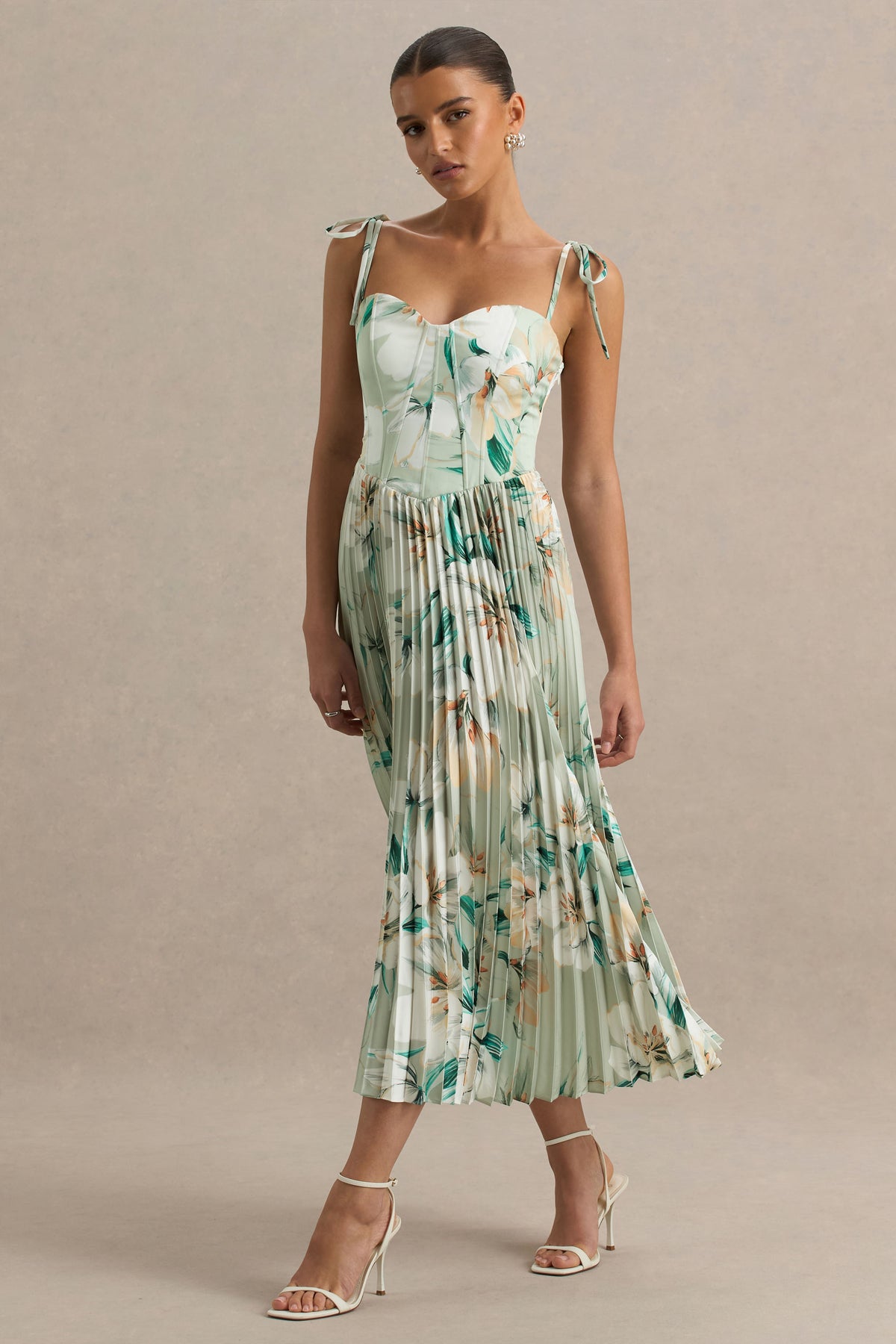 Peyton Green Floral Print Satin Sweetheart-Neck Midi Dress With Plea Club L London - USA Peyton Green Floral Print Satin Sweetheart-Neck Midi Dress With Plea Club L London - USA
