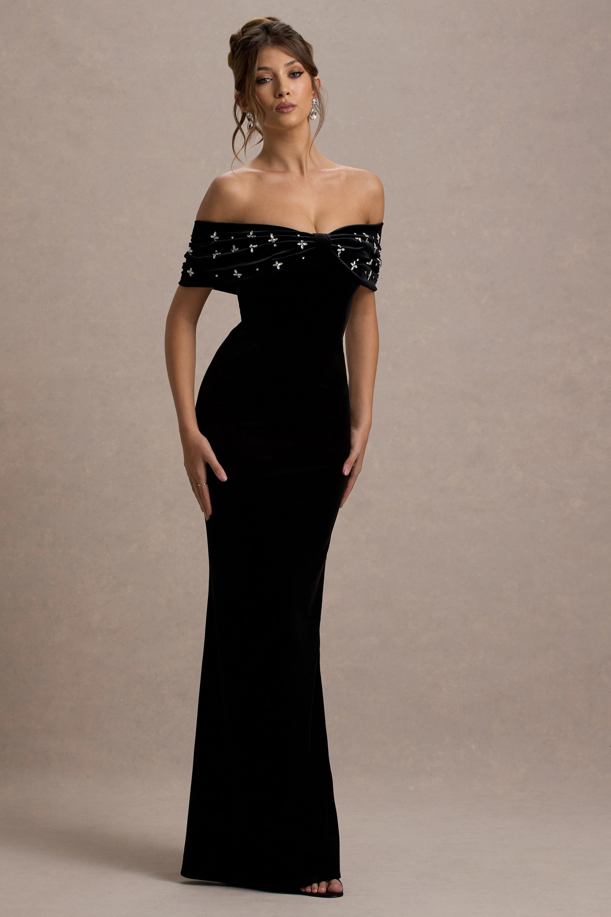 US 2 / BLACK