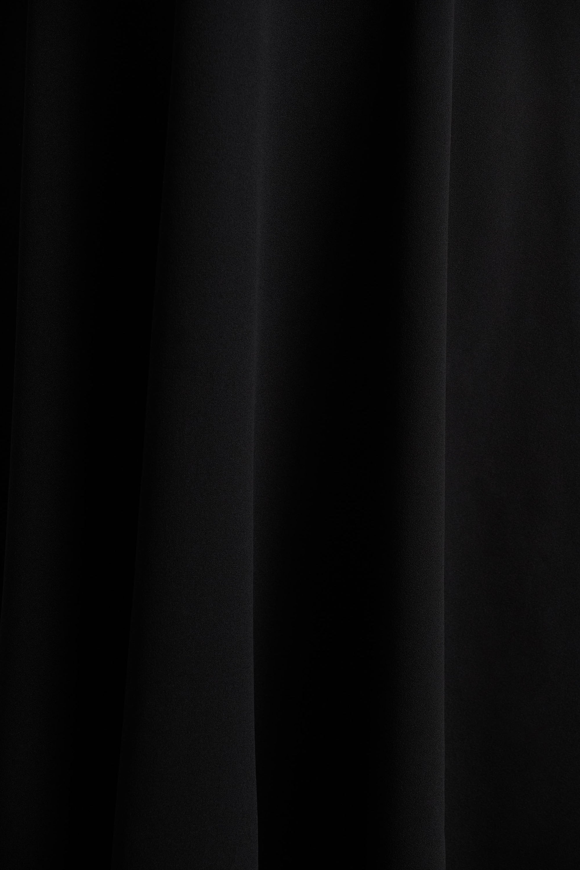 andromeda sweetheart midi dress product info and reviews Andromeda | Black Sweetheart-Neck Midi Dress
