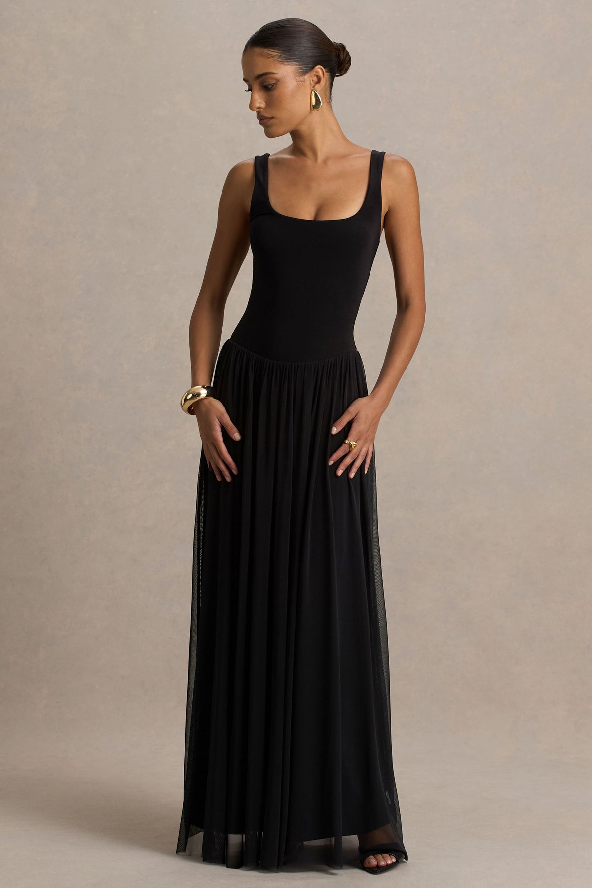 Amelia | Black Scoop-Neck Maxi Dress with Pleated Skirt - UK 6 Black Amelia | Black Scoop-Neck Maxi Dress with Pleated Skirt - UK 6 Black
