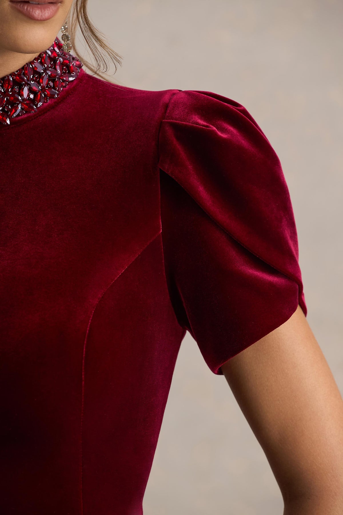 Margot | Burgundy High-Neck Velvet Mini Dress With Embellished Detail - UK 12 BERRY Margot | Burgundy High-Neck Velvet Mini Dress With Embellished Detail - UK 12 BERRY