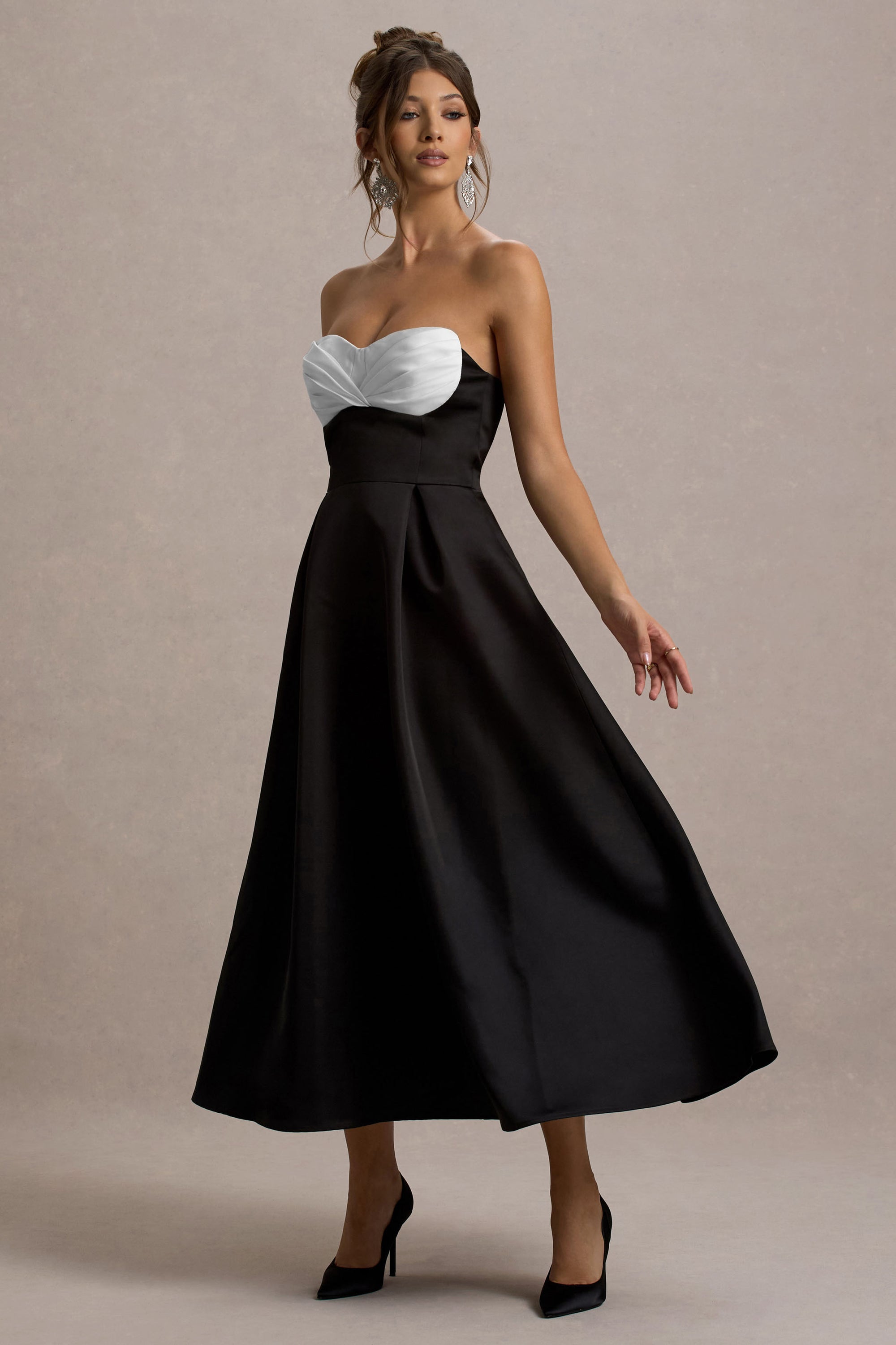 wintour midi slip dress 5 Chic-to-Death Trends Anna Wintour Predicted 20 Years Ago