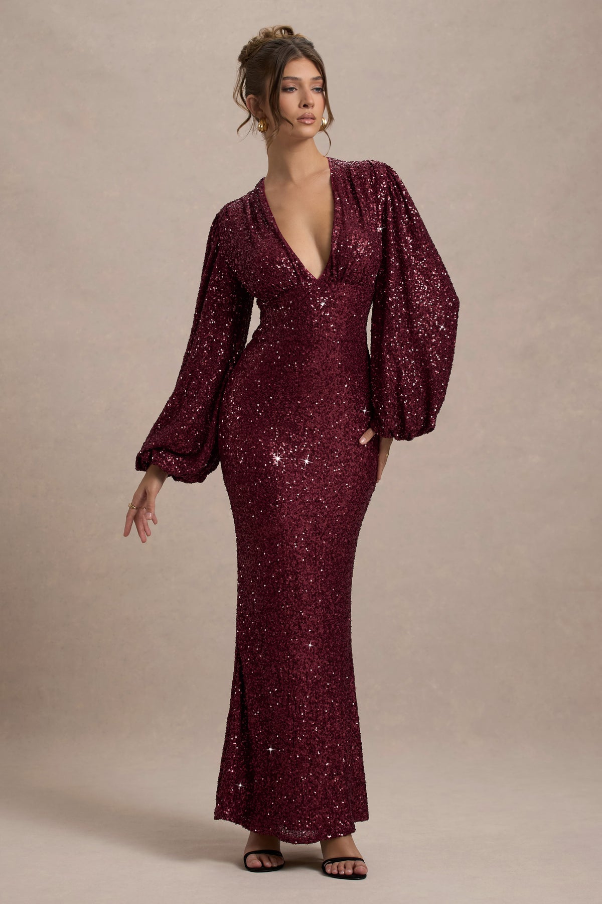 Kaelin Berry Sequin Plunge-Neck Maxi Dress Club L London - USA Kaelin Berry Sequin Plunge-Neck Maxi Dress Club L London - USA