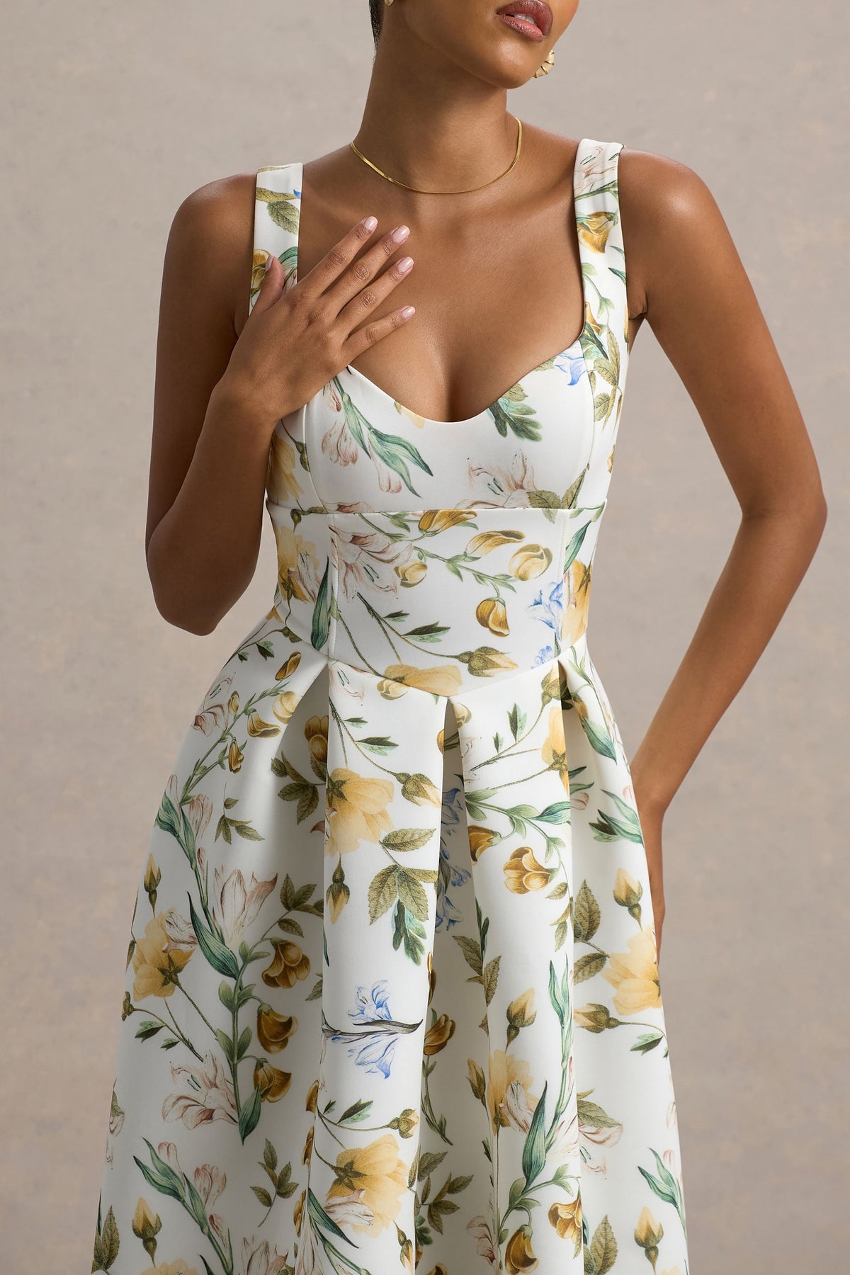 Rosemary Floral Print Sweetheart Midi Dress With Drop Waist Club L London - USA Rosemary Floral Print Sweetheart Midi Dress With Drop Waist Club L London - USA