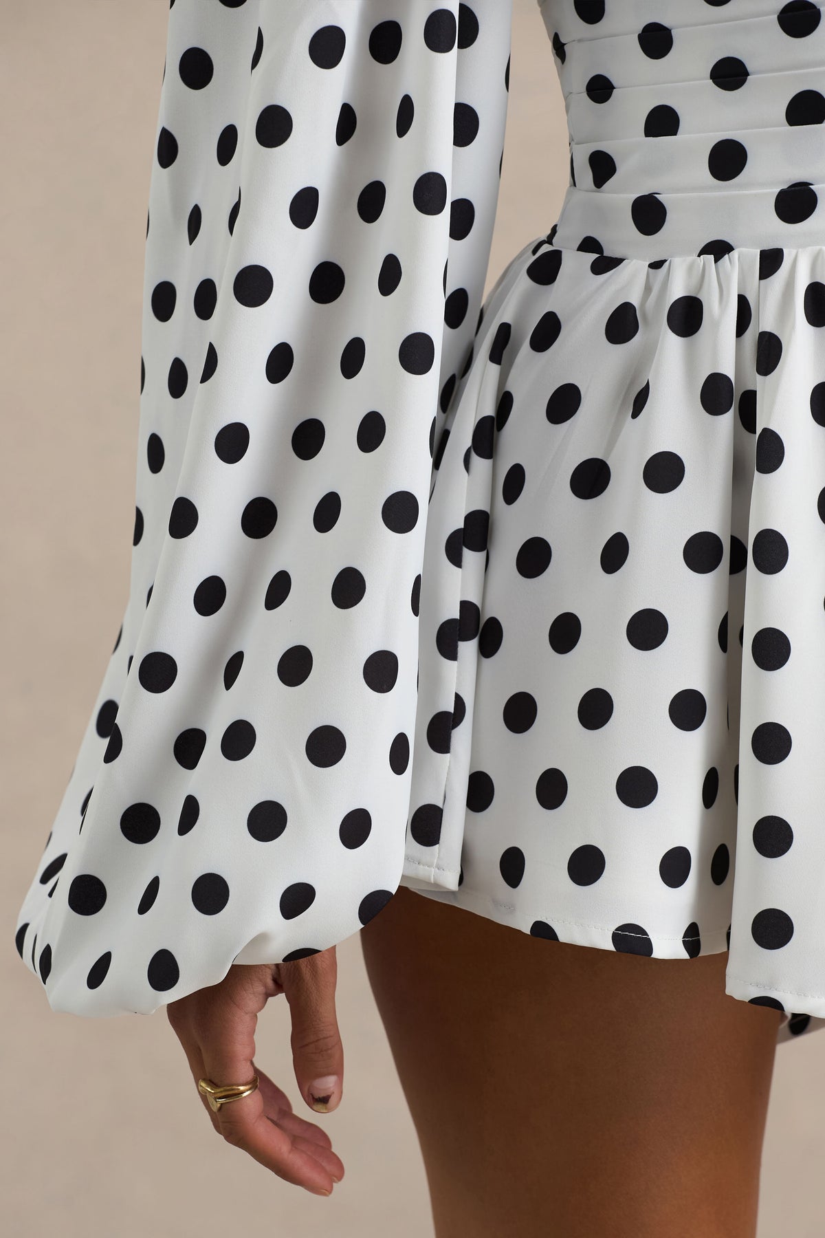 Laurel | White Polka DOT V-Neck Balloon Sleeve Playsuit - UK 8 White Polka DOT Laurel | White Polka DOT V-Neck Balloon Sleeve Playsuit - UK 8 White Polka DOT