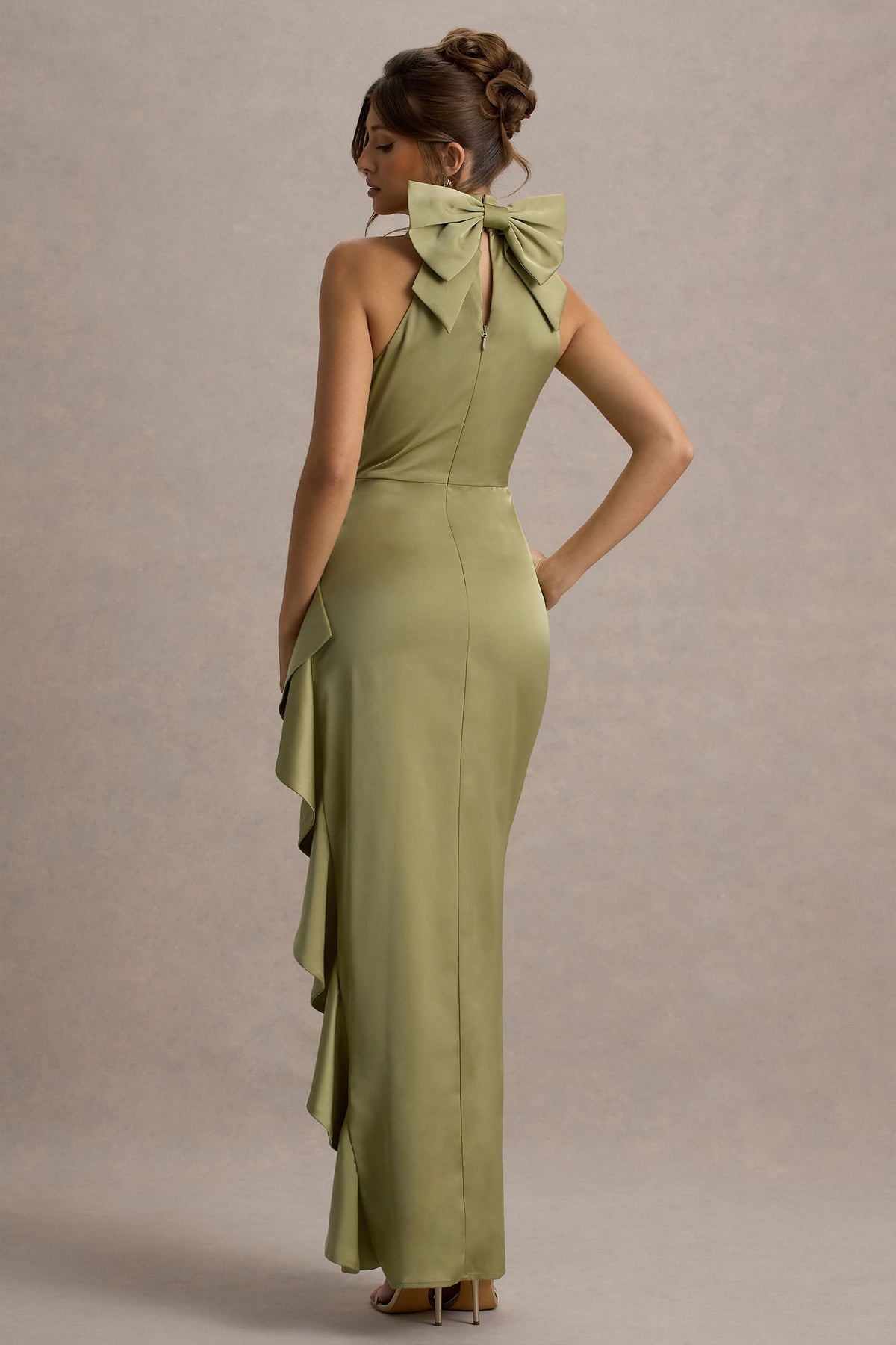 Maureen Light Green Satin High-Neck Draped Maxi Dress Club L London - USA Maureen Light Green Satin High-Neck Draped Maxi Dress Club L London - USA