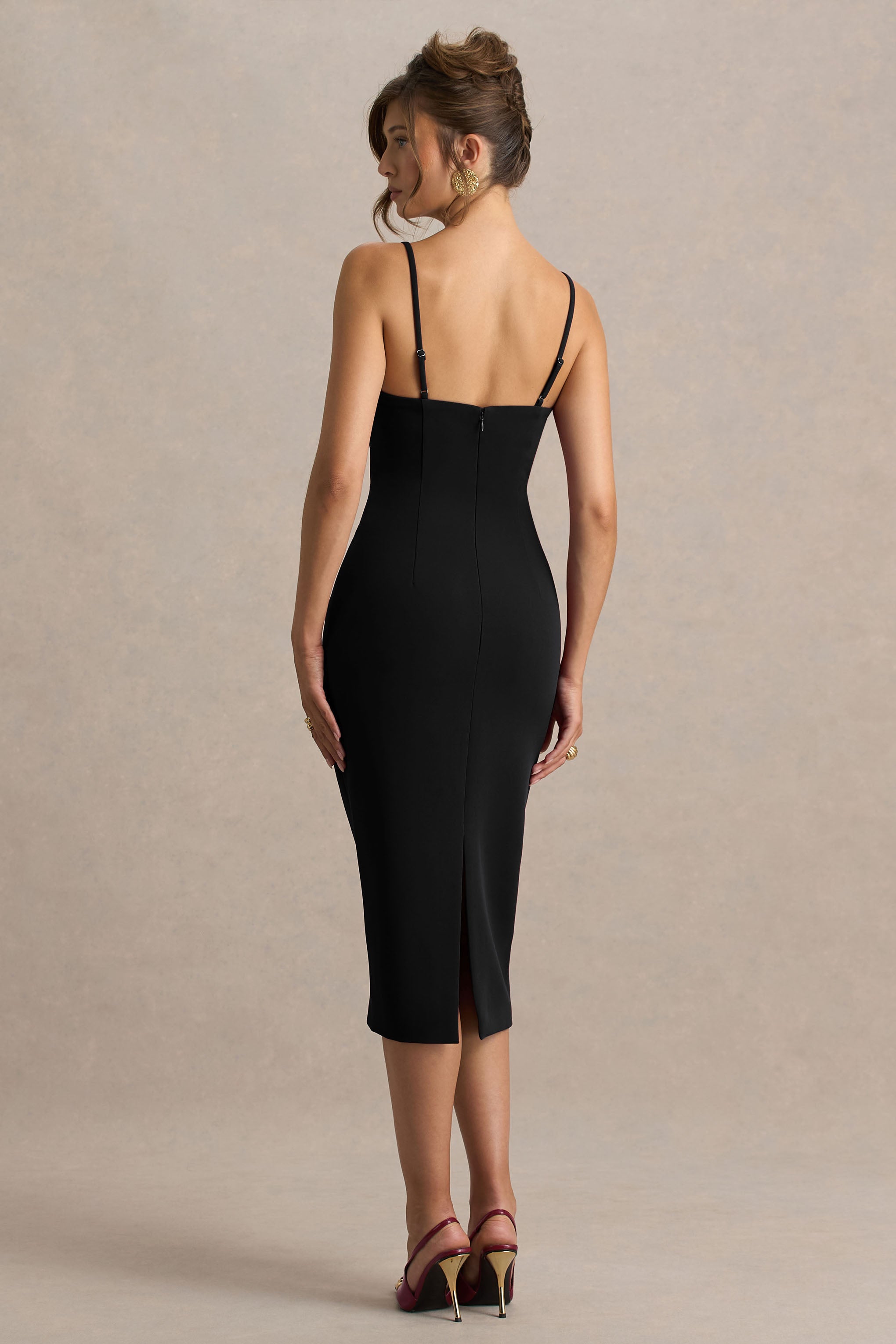 Baylor | Black Midi-Dress With Removable Cape-Detail – Club L