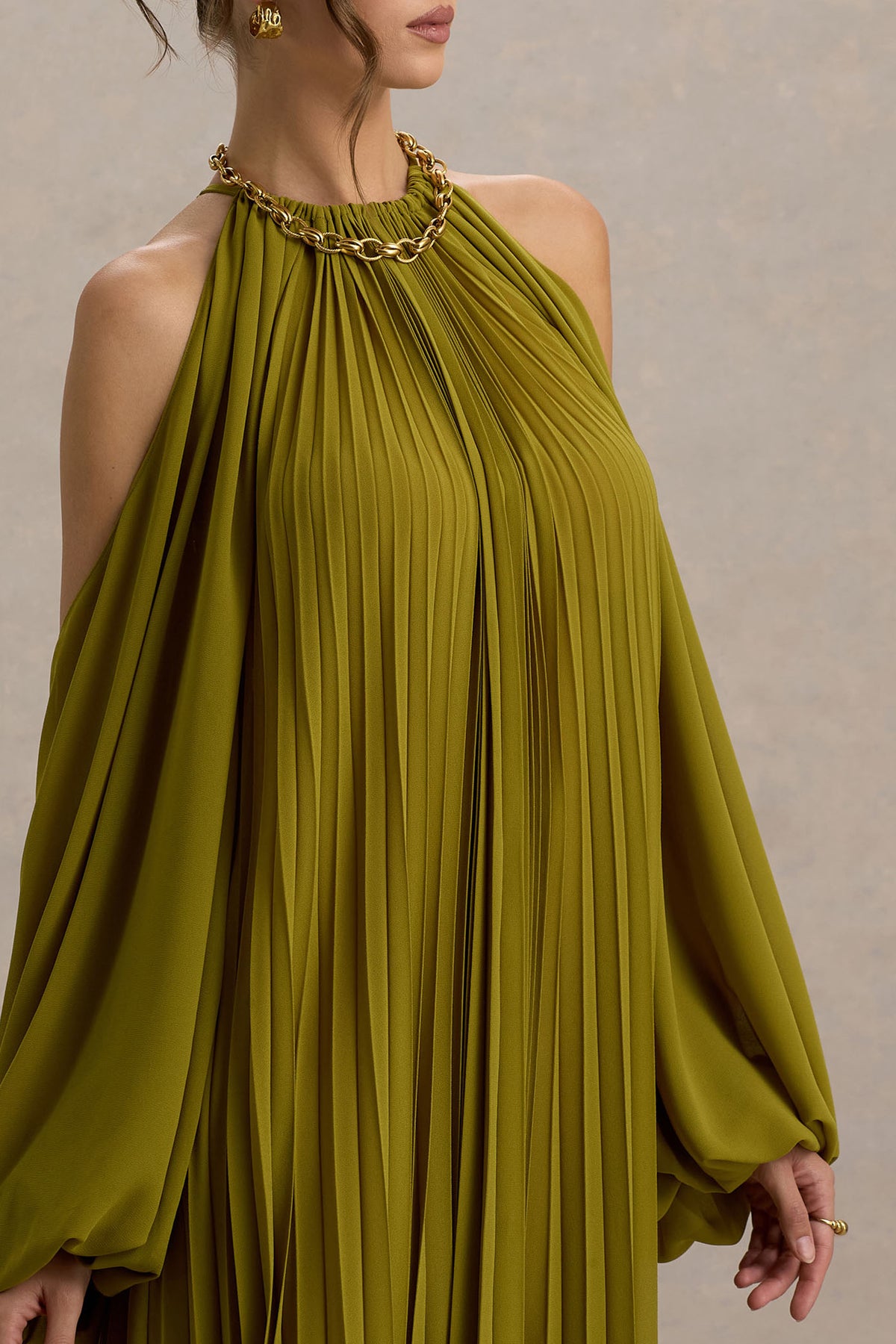 Reyna Olive Pleated Chiffon Cold-Shoulder Maxi Dress Club L London - USA Reyna Olive Pleated Chiffon Cold-Shoulder Maxi Dress Club L London - USA