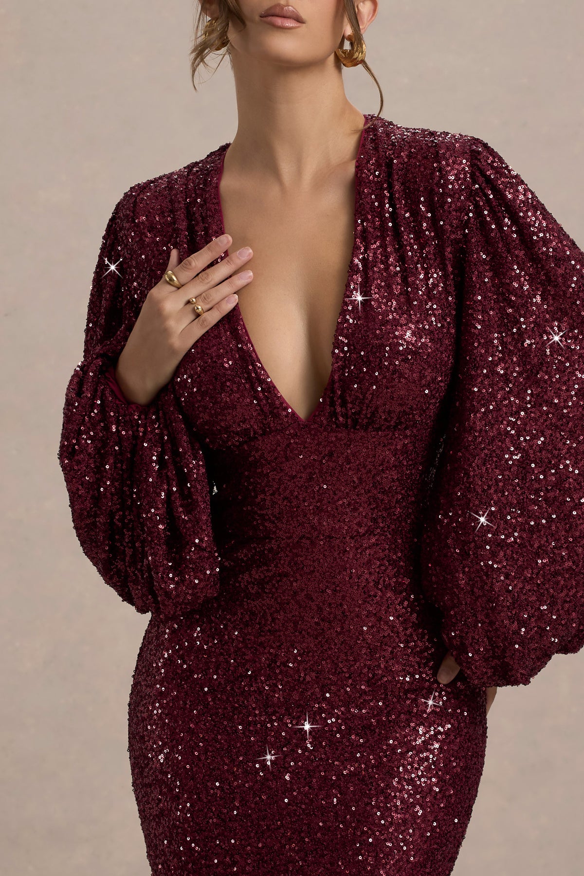 Kaelin Berry Sequin Plunge-Neck Maxi Dress Club L London - USA Kaelin Berry Sequin Plunge-Neck Maxi Dress Club L London - USA