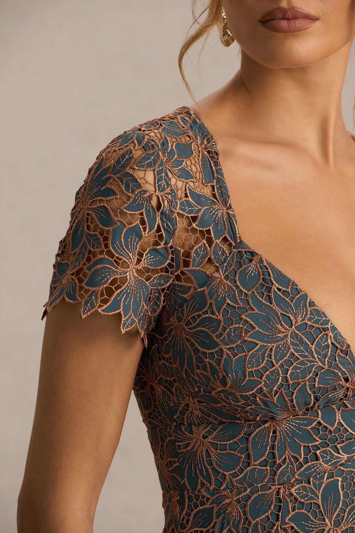 Sabrina Dark Green And Rust Embroidered Plunge-Neck Midi Dress Club L London - USA Sabrina Dark Green And Rust Embroidered Plunge-Neck Midi Dress Club L London - USA