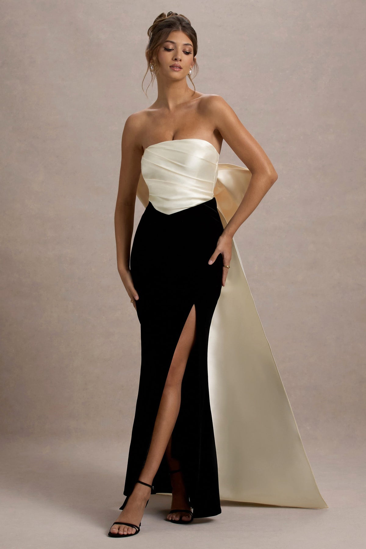 Take A Bow | Black & Cream Velvet Strapless Maxi Dress With Oversized Bow - UK 10 Black AND Cream Take A Bow | Black & Cream Velvet Strapless Maxi Dress With Oversized Bow - UK 10 Black AND Cream
