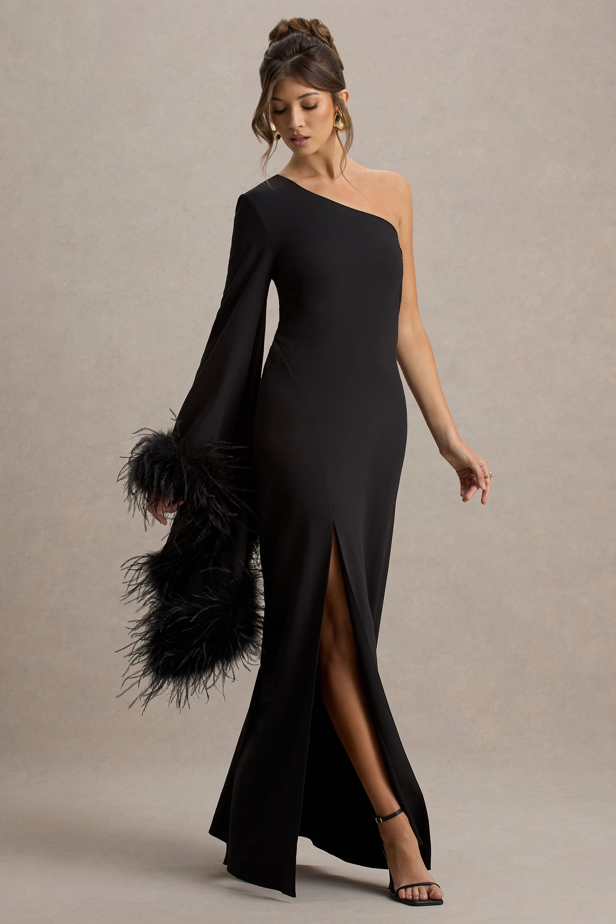 honest abe's feather dress Jessica Angel 2374 Short Beaded Cocktail The Dress Outlet Look and feel confident while turning heads in this stunning dress. CLEMENTINE FEATHER TRIM MAXI DRESS