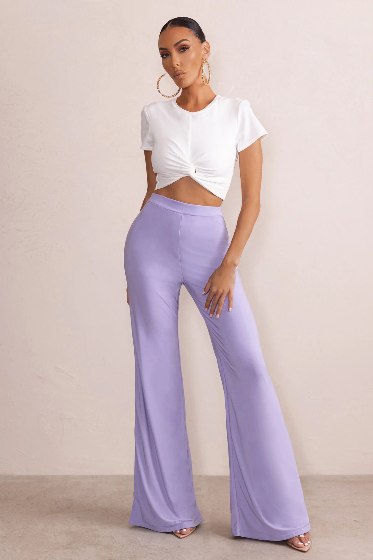 DressBerry Women Purple Solid Wide Leg Bottom Trousers Price in India, Full  Specifications & Offers | DTashion.com
